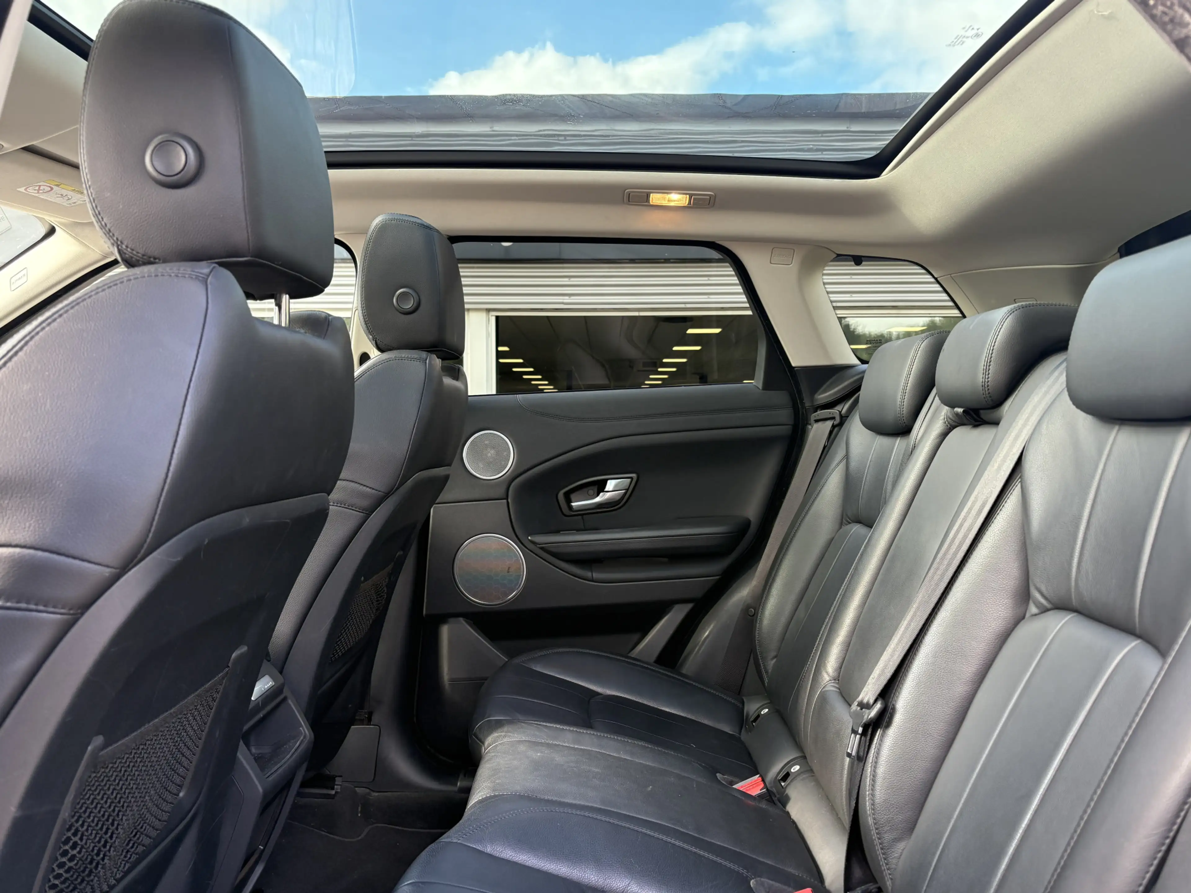 Land Rover Range Rover Evoque 2.0 TD4 SE Dynamic | Camera | Cruise | Exportprijs — photo 6