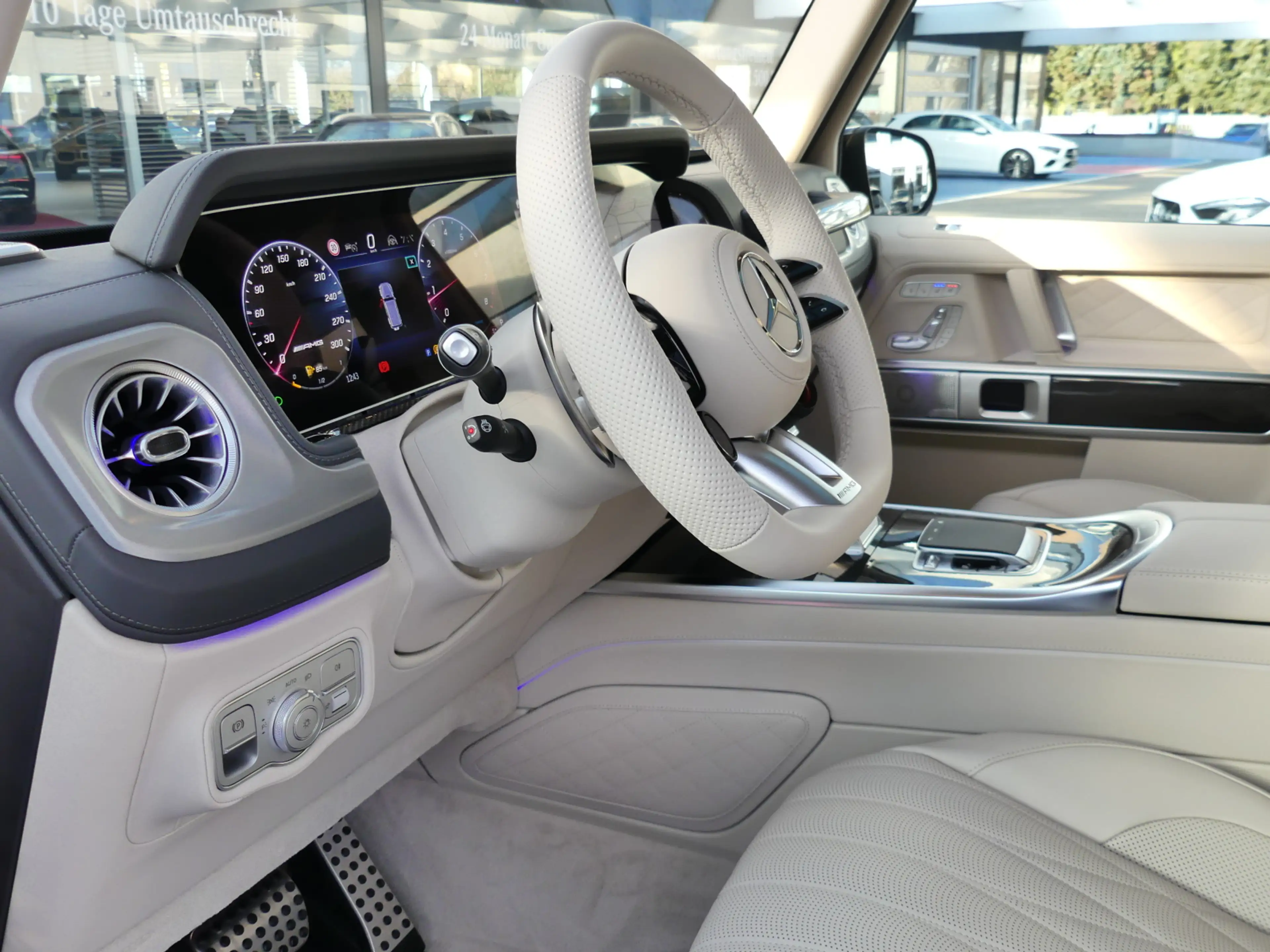 Mercedes-Benz G 63 AMG G 63 AMG +VollAusstattung+Holzboden+G-Maufaktur+ — photo 13