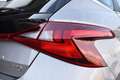 Hyundai i20 1.0 T-GDI 100 PK Aut. Comfort | Carplay | Camera | Grijs - thumbnail 32