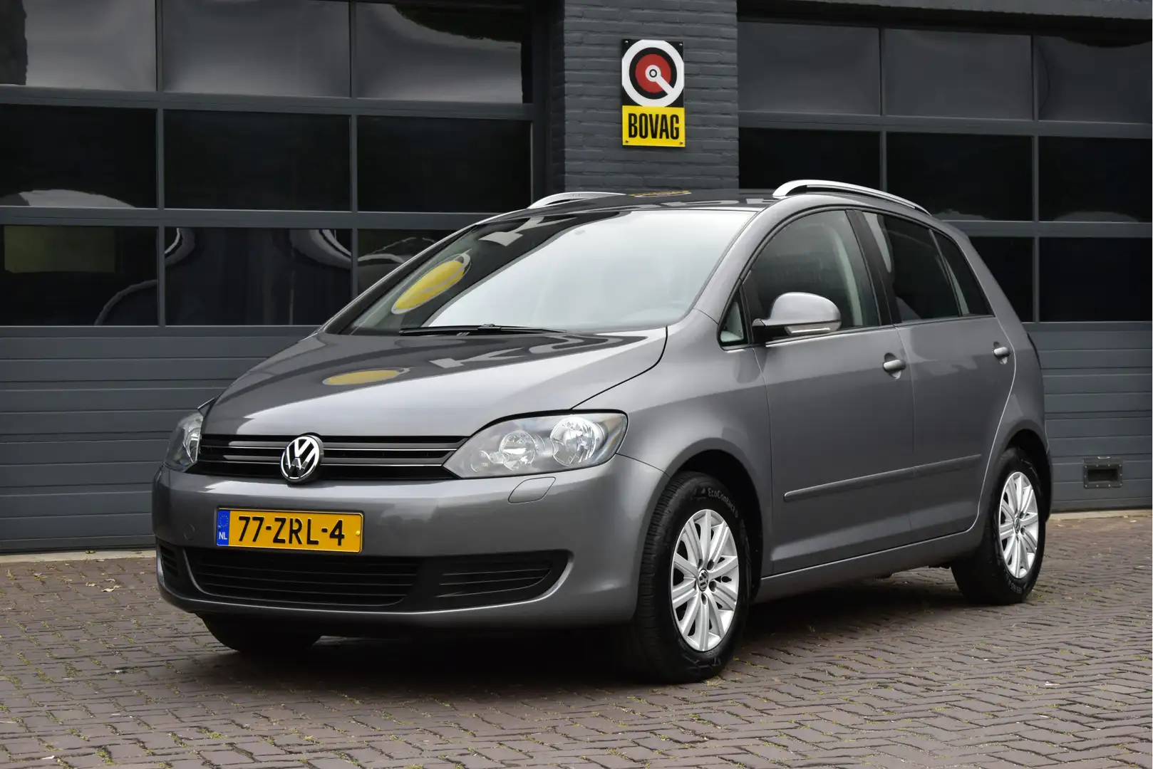 Volkswagen Golf Plus 1.2 TSI Comfortline Automaat Grijs - 1