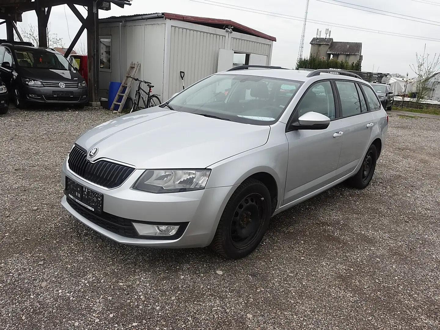 Skoda Octavia Combi 1,6 Ambition TDI 4x4 Grau - 2
