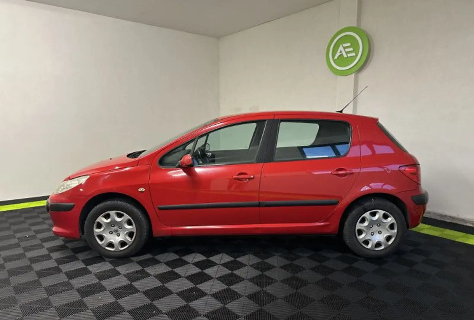 Peugeot 307 1.6 HDi 90 Confort Pack 5p / Distribution neuve - 2