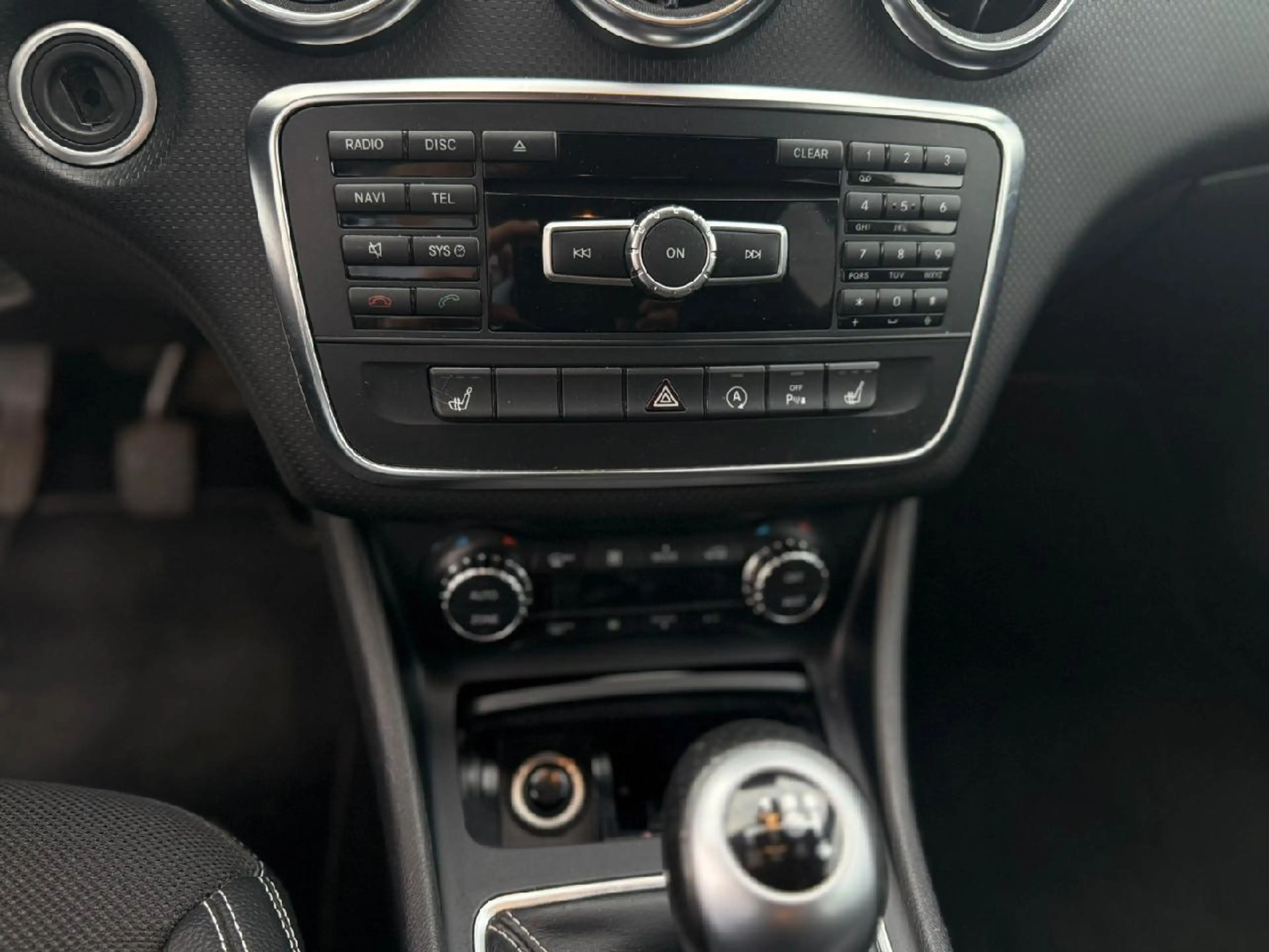 Mercedes-Benz A 200 A 200 BlueEfficiency — photo 9