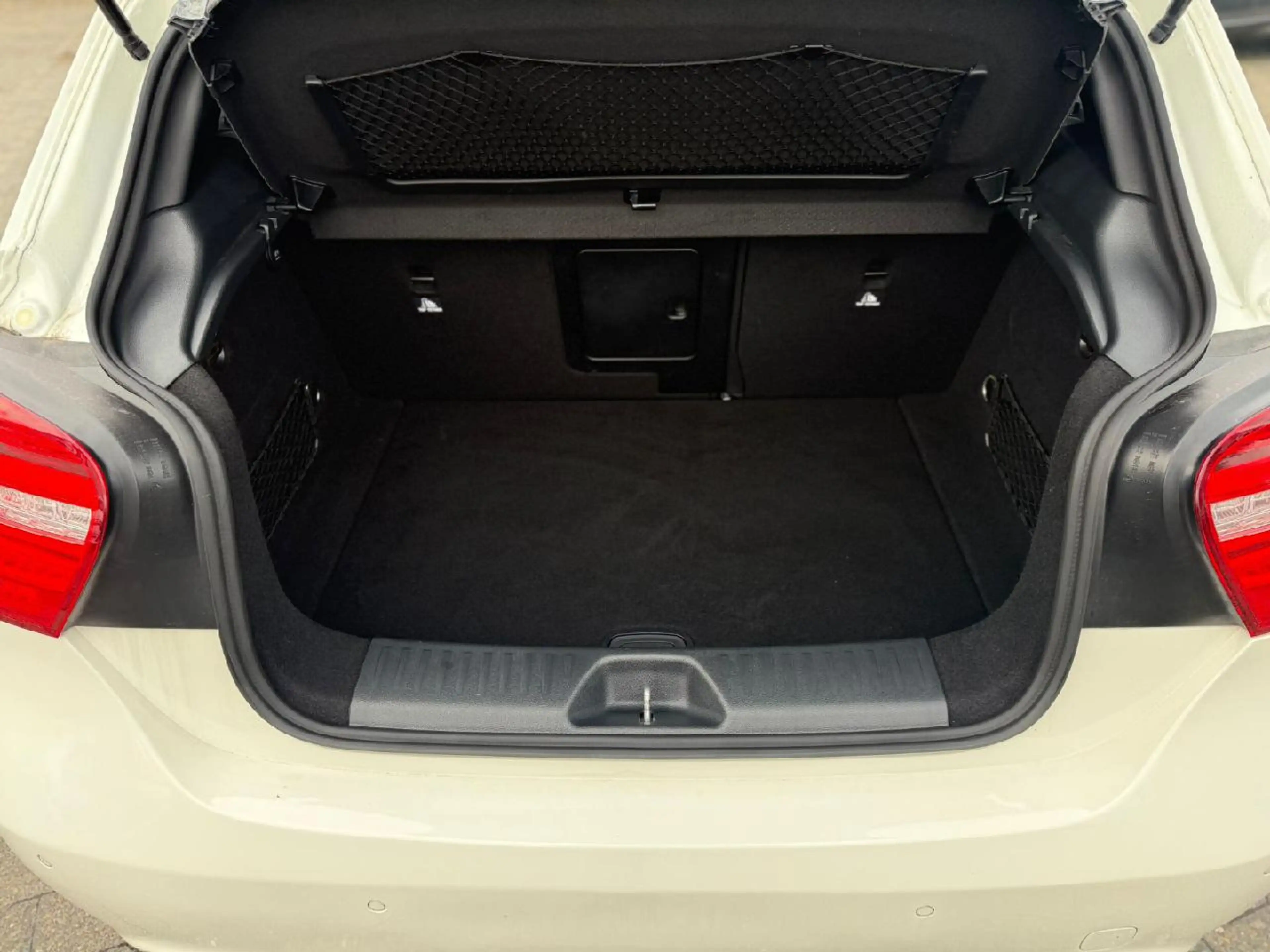 Mercedes-Benz A 200 A 200 BlueEfficiency — photo 7