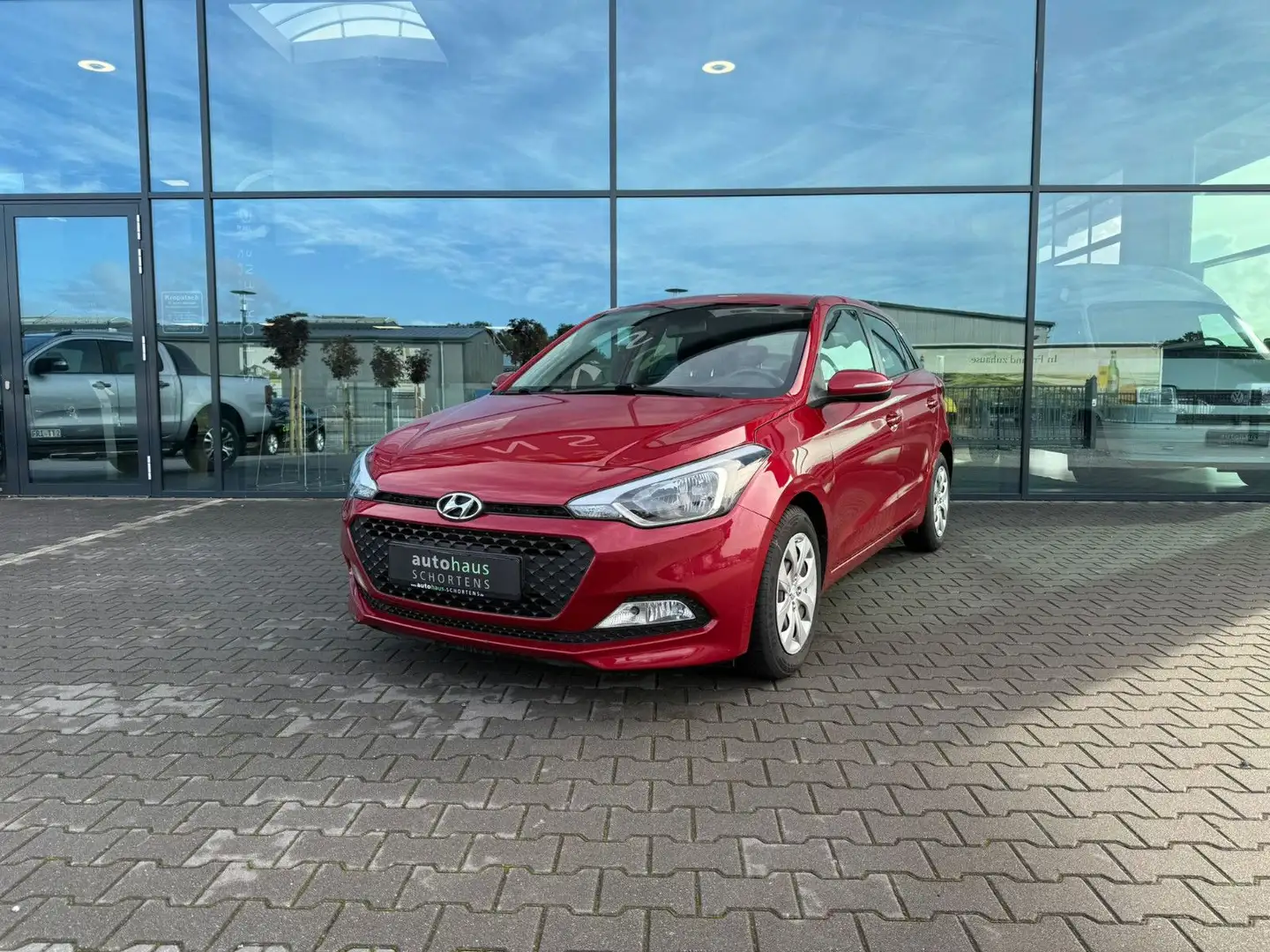Hyundai i20 1.2 Einparkhilfe Sitzhzng. Bluetooth 1.Hd Rouge - 1