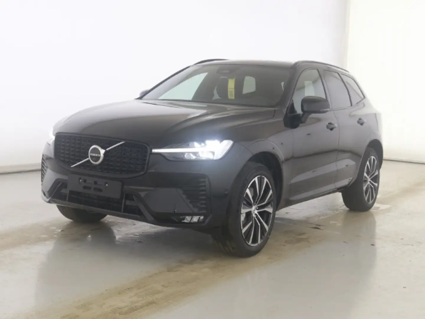 Volvo XC60 Plus Dark B5 AWD 20''LM AHK Pano 360kam PilotAssis Zwart - 2