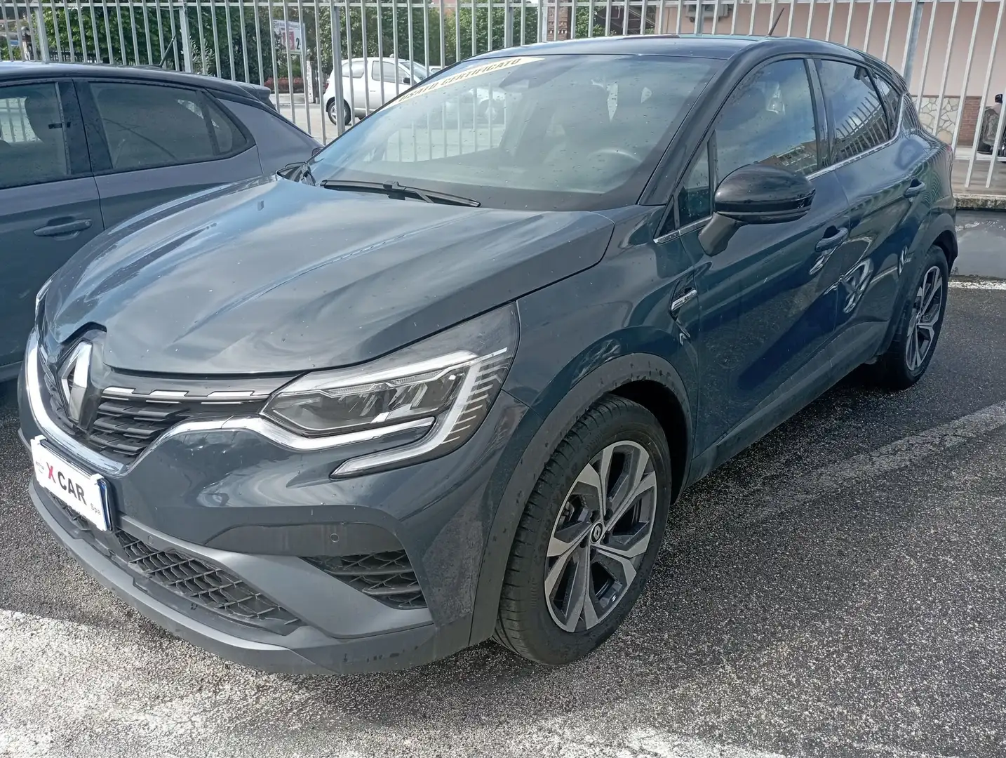 Renault Captur Plug-in Hybrid E-Tech 160 CV RS Line - 2