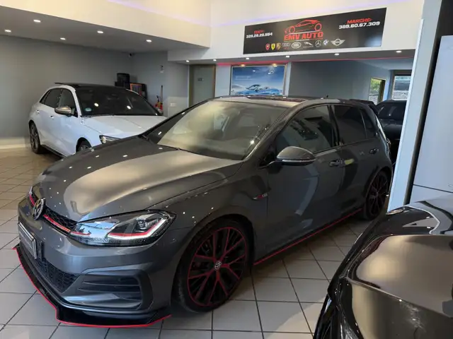 Volkswagen Golf view 4