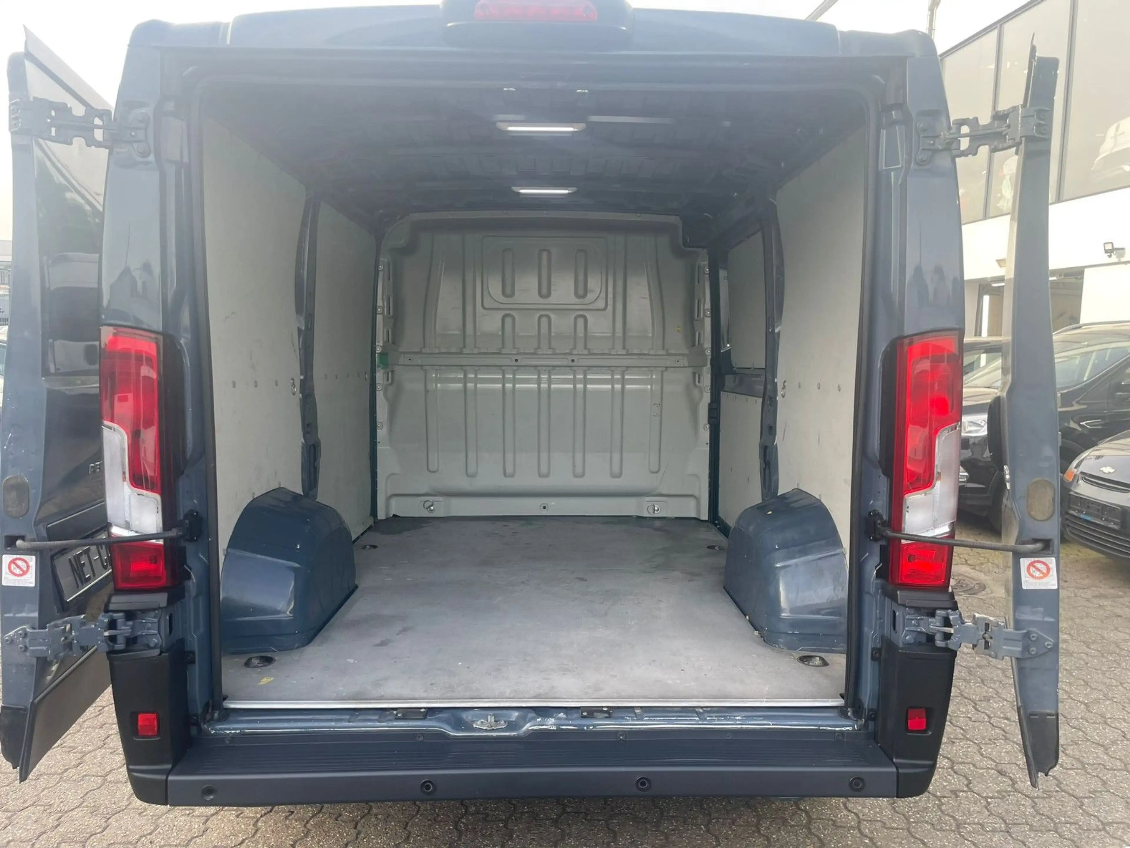 Peugeot Boxer 2.2 HDI Kasten*L1H1*KLIMA*KAMERA*GARANTIE — photo 15