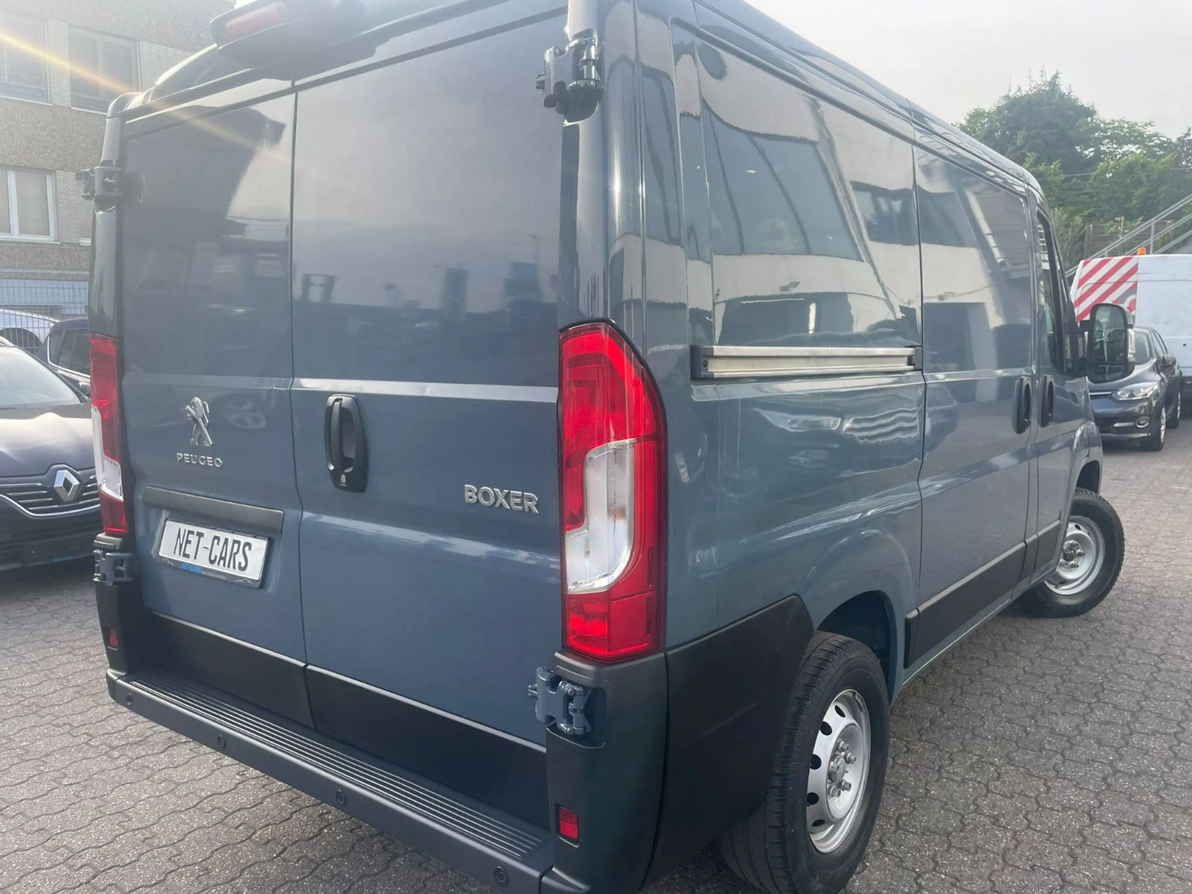 Peugeot Boxer 2.2 HDI Kasten*L1H1*KLIMA*KAMERA*GARANTIE — photo 10