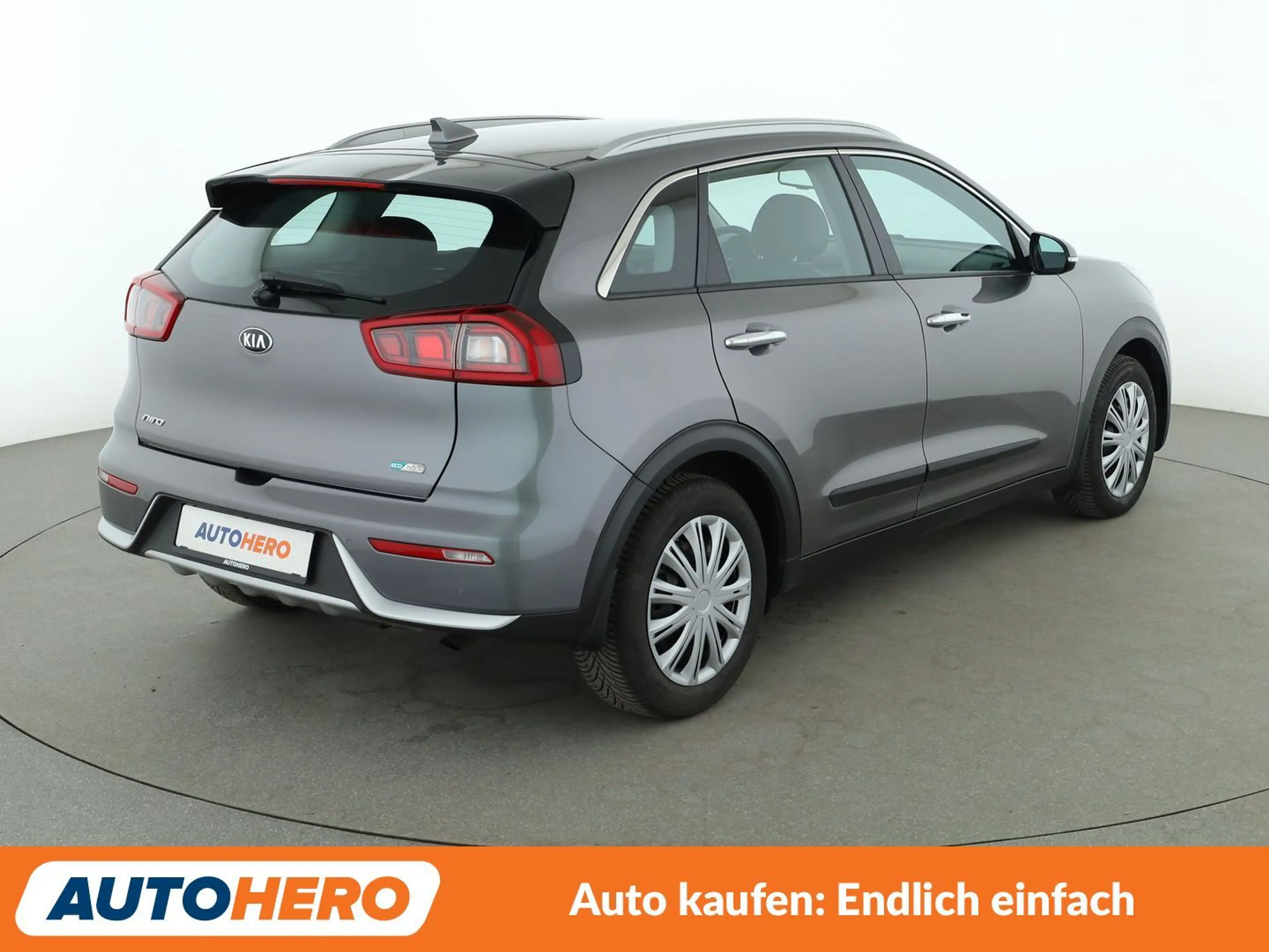 Kia Niro 1.6 Hybrid Vision Aut*NAVI*TEMPO*CAM*PDC* — photo 6