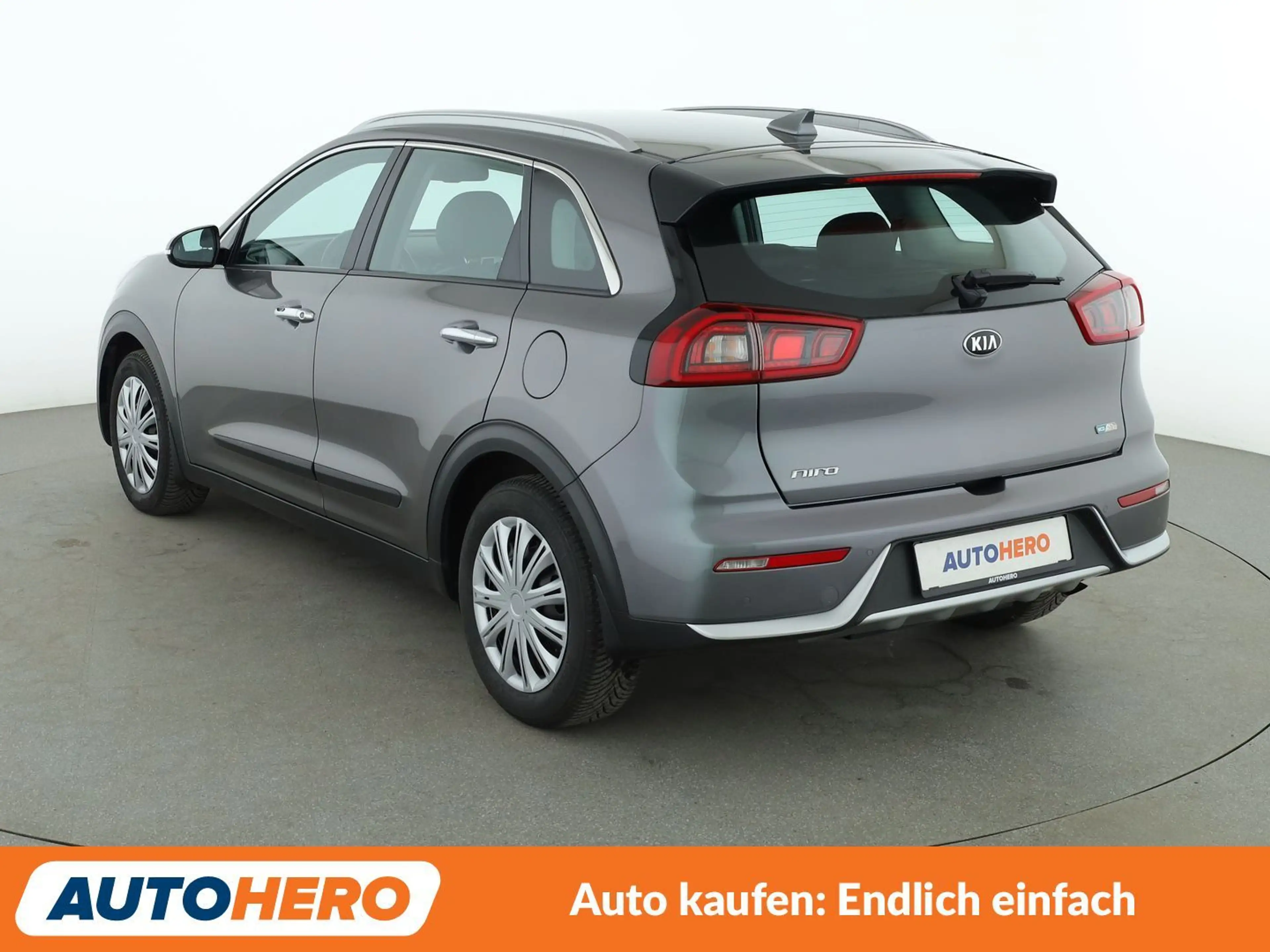 Kia Niro 1.6 Hybrid Vision Aut*NAVI*TEMPO*CAM*PDC* — photo 4