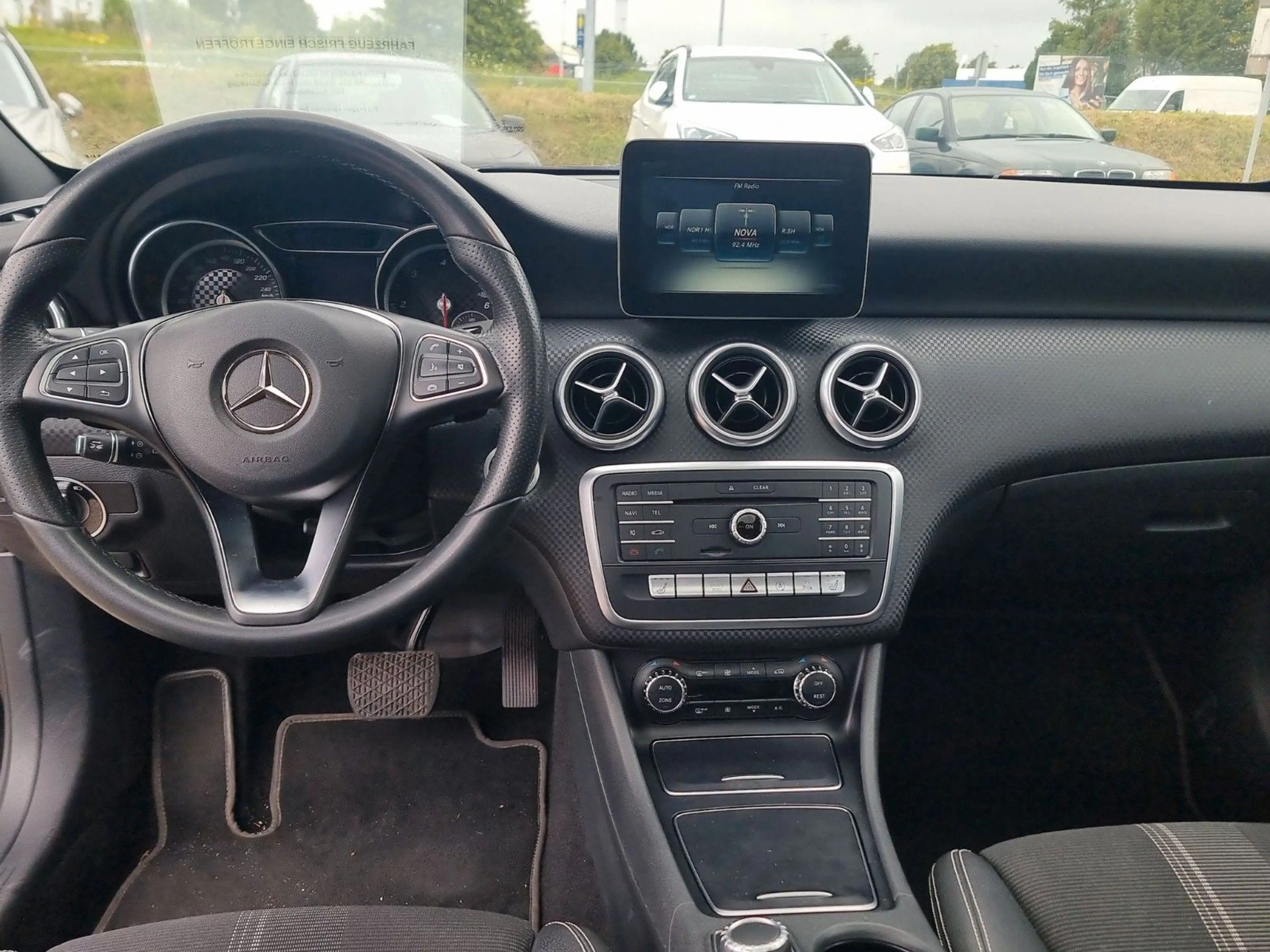 Mercedes-Benz A 220 CDI / d 4Matic NAVI MEMORY ACC ASSIST PAK. — photo 14