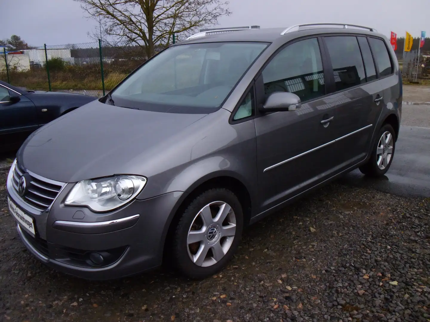 Volkswagen Touran 1.4 TSI Highline/EURO 4/Klimaautomatik/abn.AHK.. Grau - 2