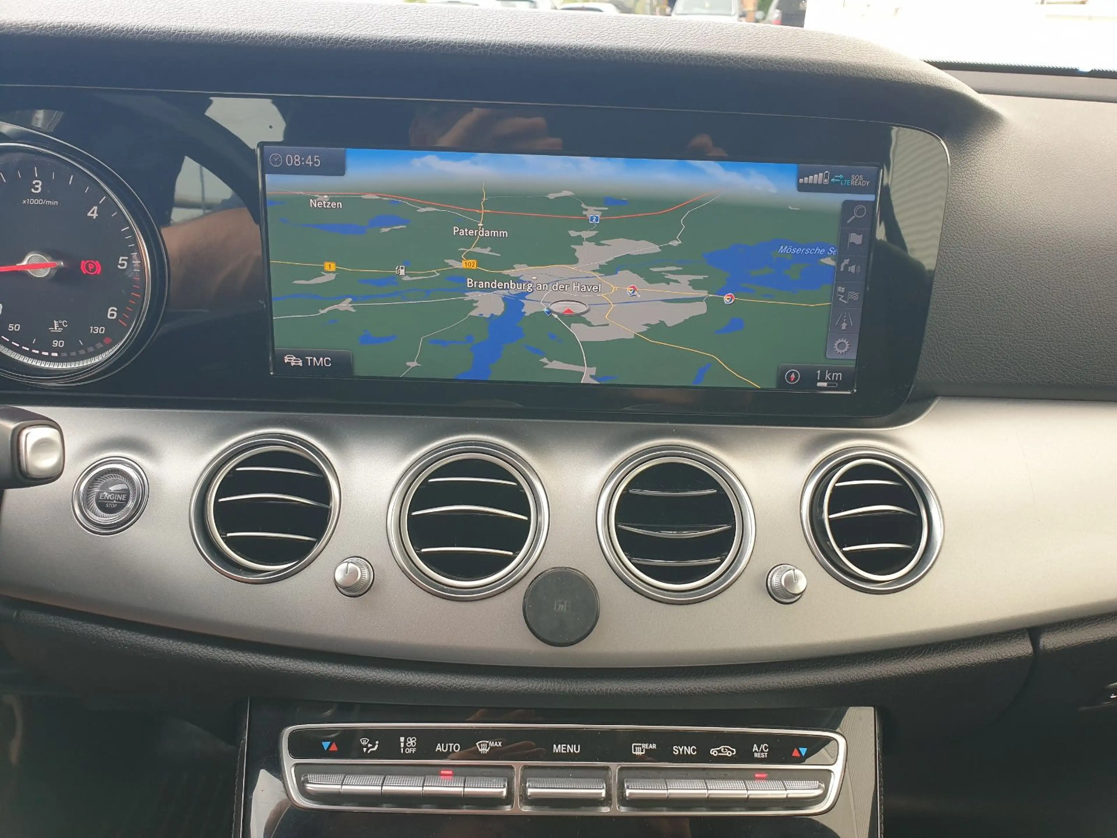 Mercedes-Benz E 200 E Limousine E 200 d/Comand/LED/RFK — photo 14