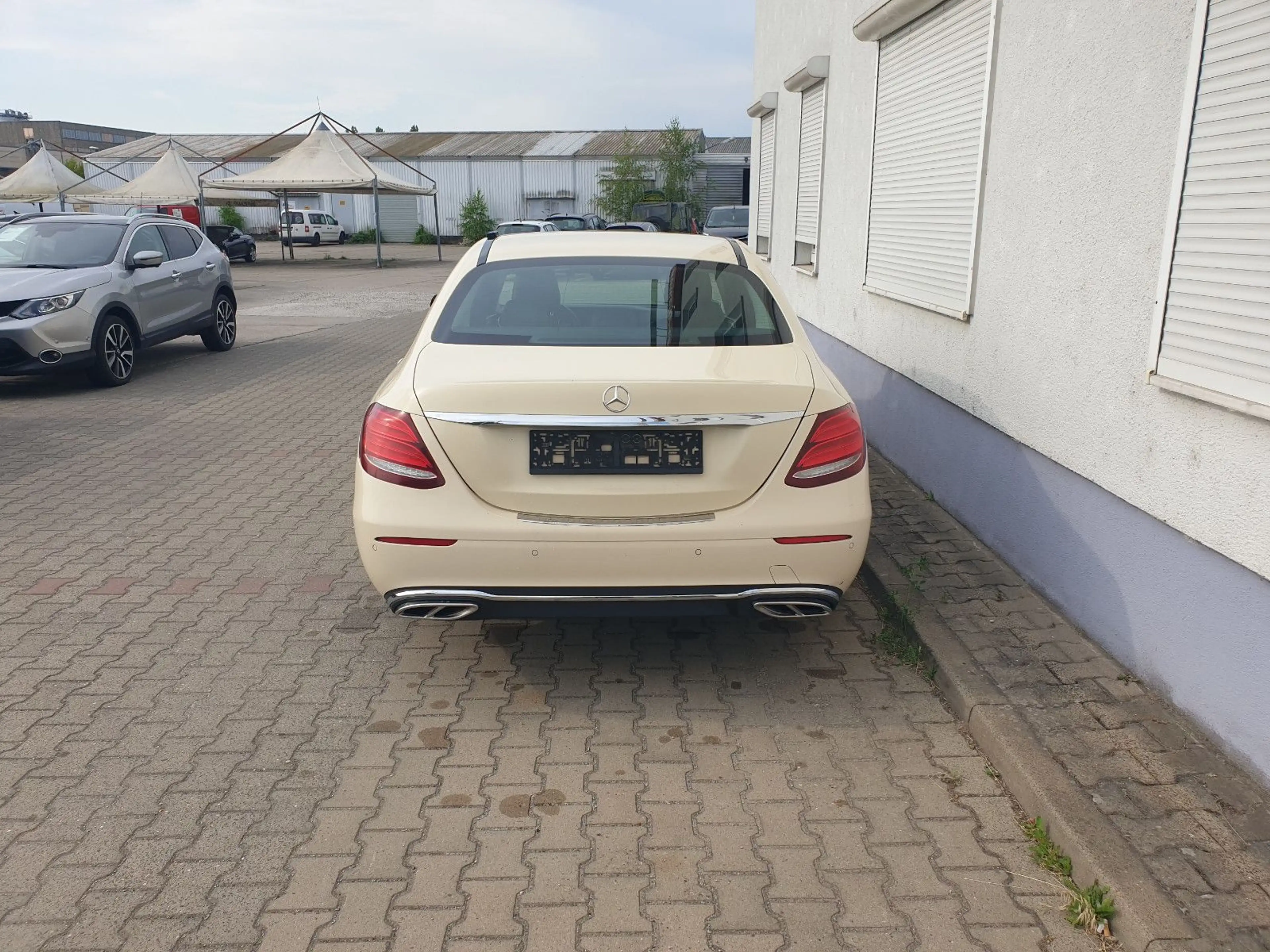 Mercedes-Benz E 200 E Limousine E 200 d/Comand/LED/RFK — photo 8