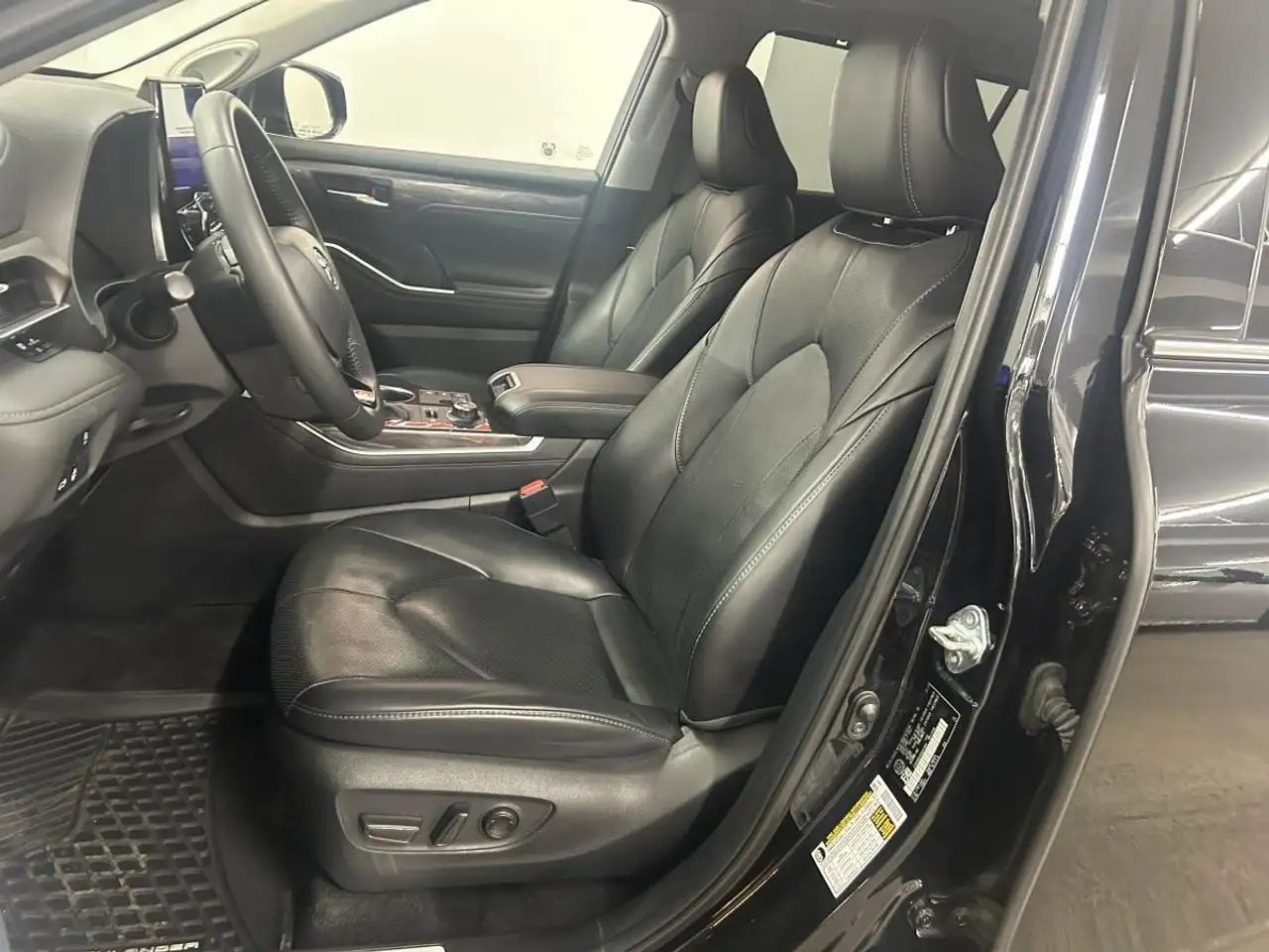 Toyota Highlander снимка Toyota Highlander