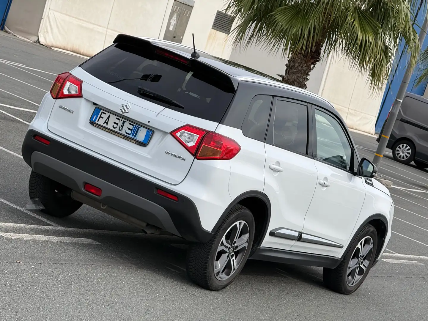 Suzuki Vitara 1.6 ddis V-Top s-UNICA FULL-EURO 6-PERMUTABILE Blanc - 1