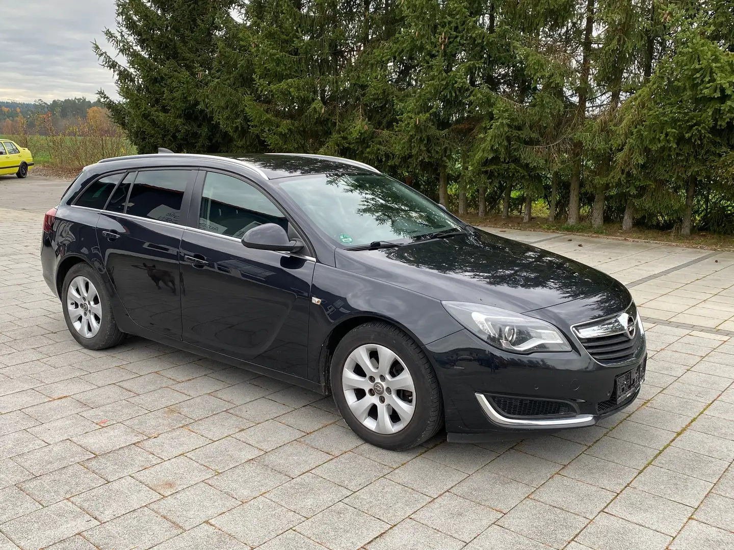 Opel Insignia Business Edition Schwarz - 2
