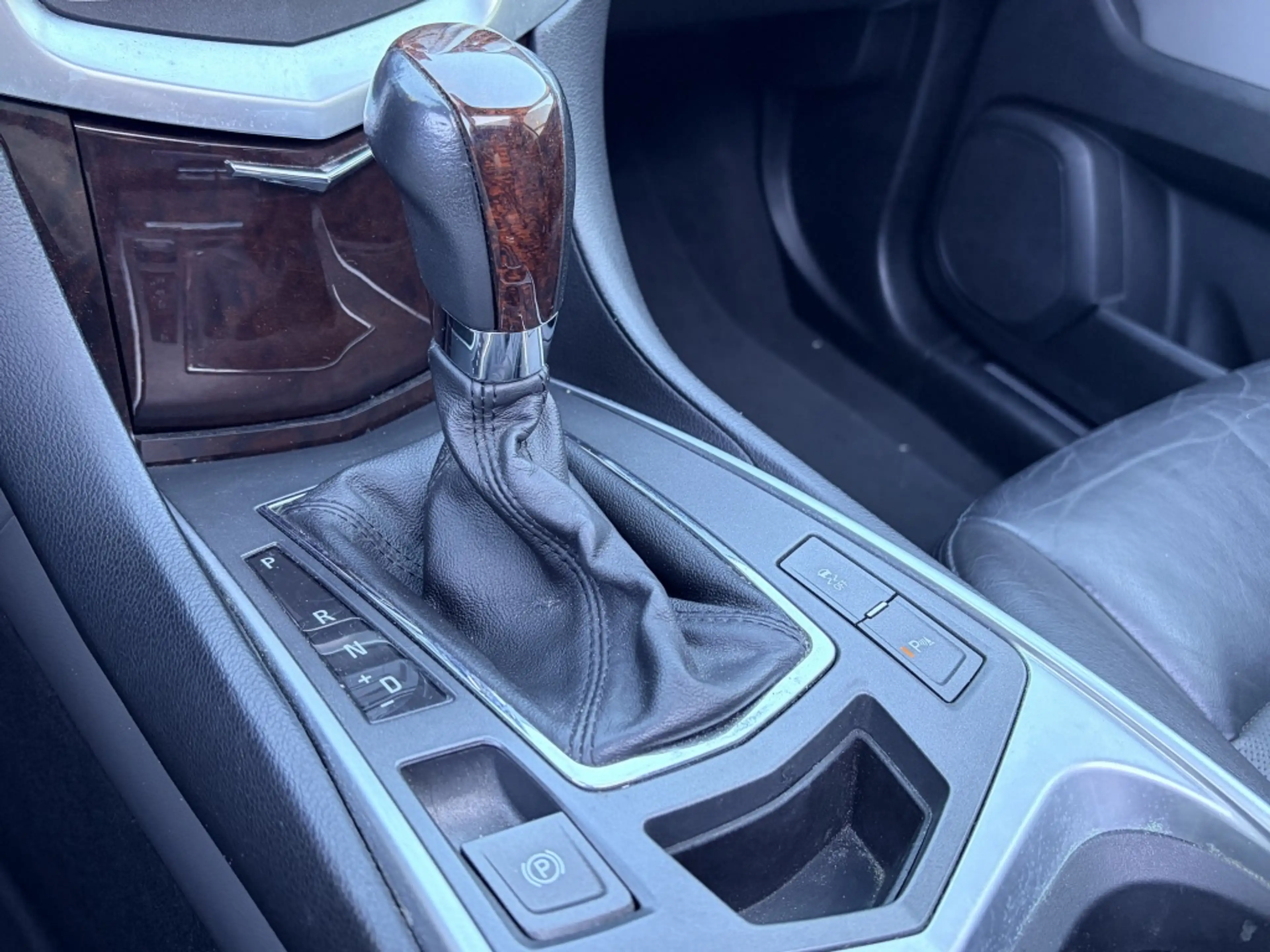 Cadillac SRX 3.0 V6 AWD - pano - airco - memory - cruise - came — photo 15