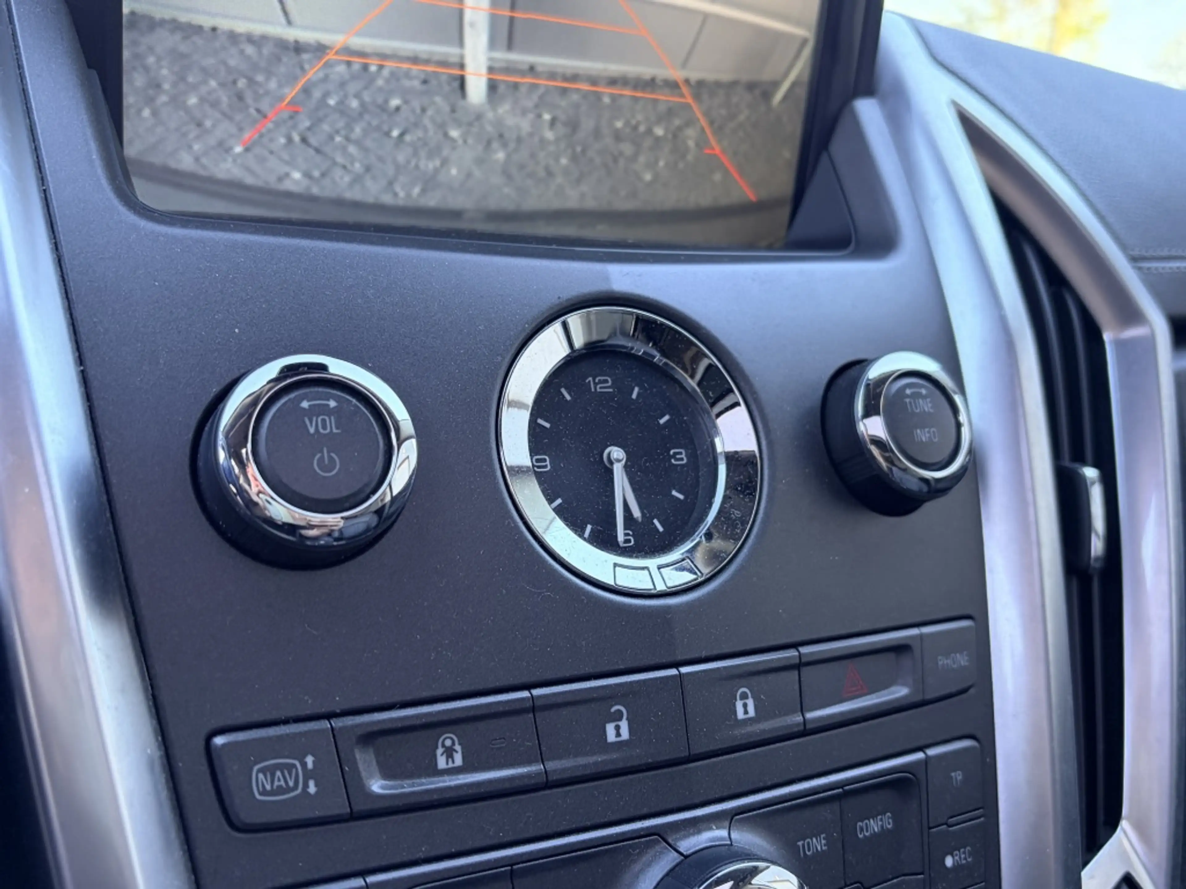 Cadillac SRX 3.0 V6 AWD - pano - airco - memory - cruise - came — photo 12