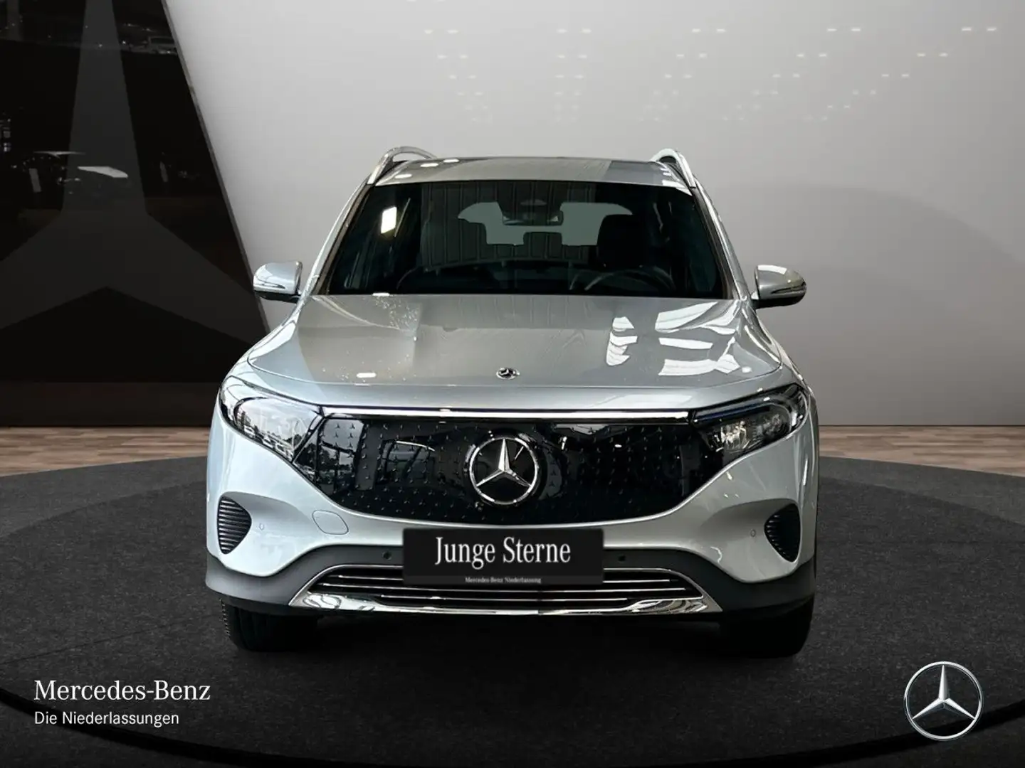 Mercedes-Benz EQB 300 4M PROG+PLUS-PAKET+360+KEYLESS+SPUR Argintiu - 2