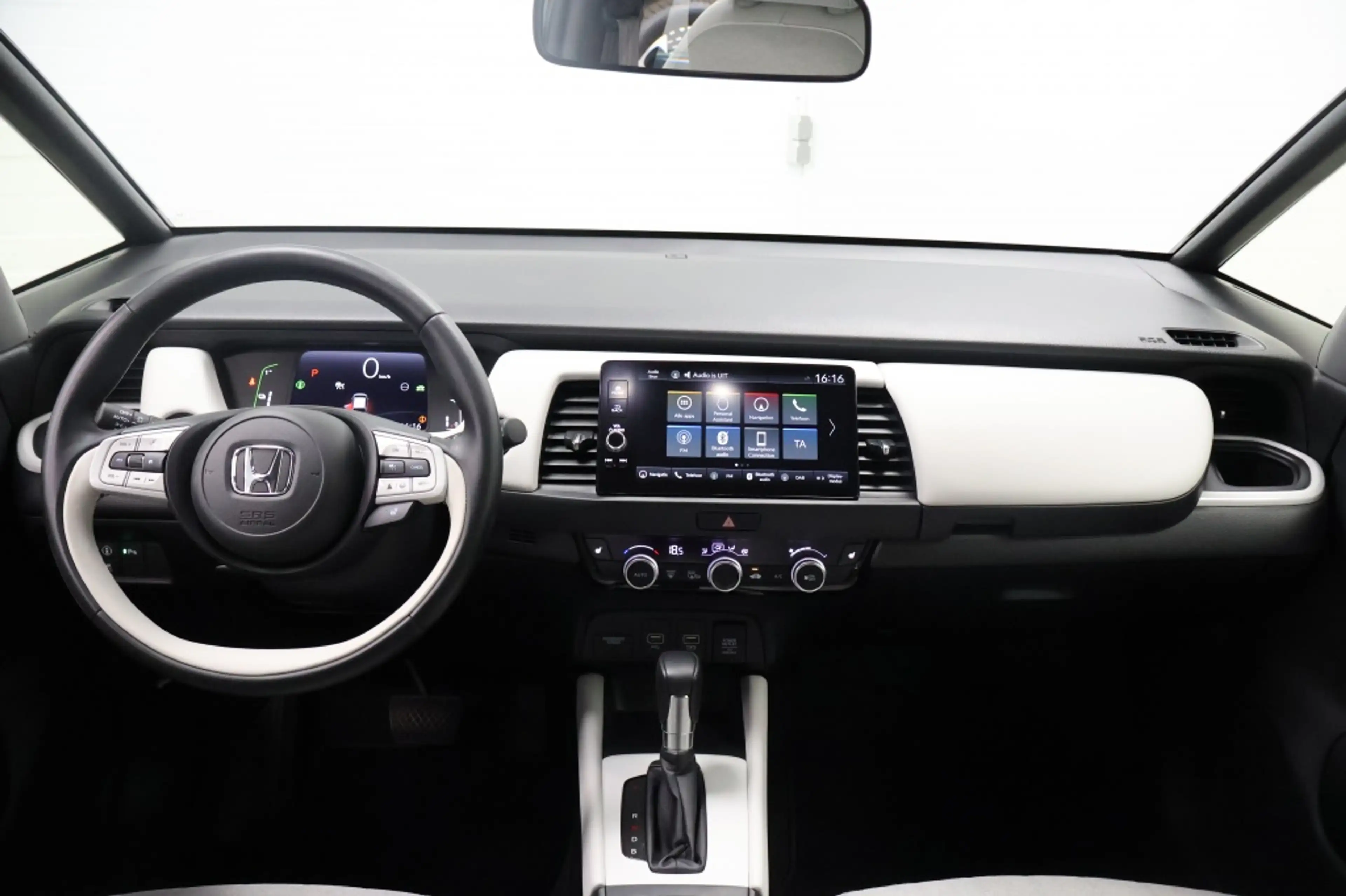 Honda Jazz 1.5 e:HEV Executive — photo 15