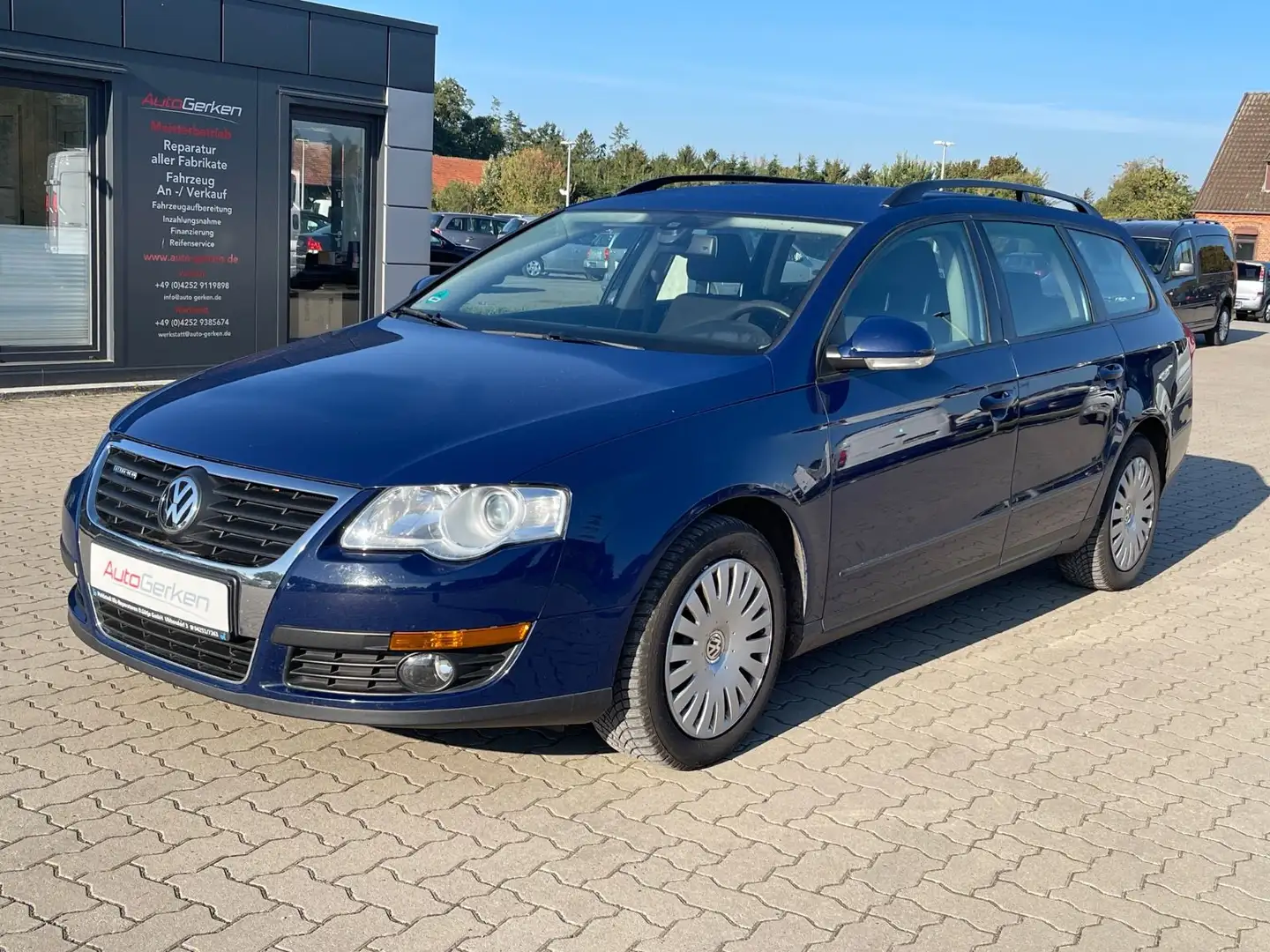Volkswagen Passat Variant 2.0 TDI  Trendline BlueMotion Blau - 2