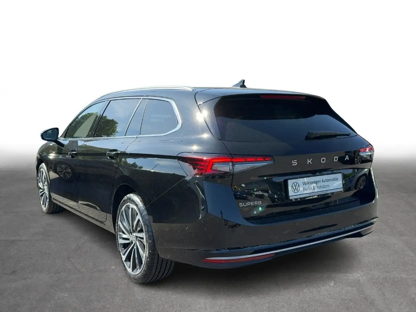 Skoda Superb Combi 2.0TDI DSG L&K STHZG P-DACH AHK Schwarz - 2