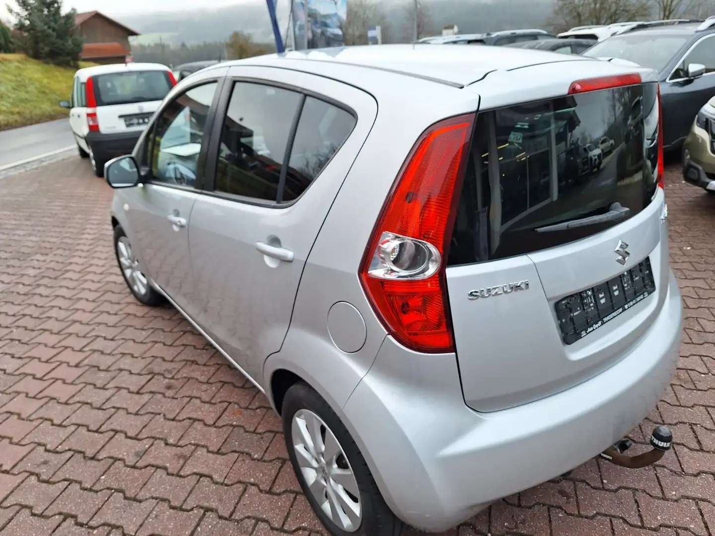 Suzuki Splash 1.2 Club, AHK, TÜV Neu Silber - 2