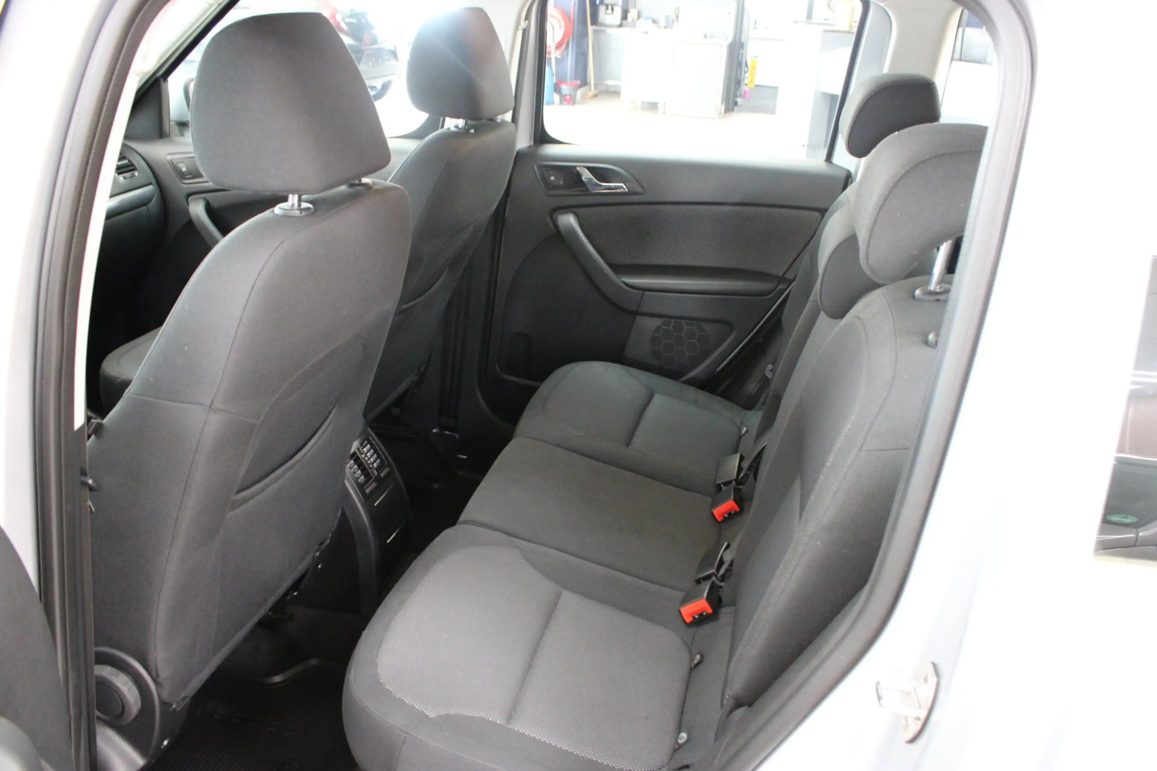 Skoda Yeti 1.2 TSI Sprint | Airco | Cruise Control | Parkeers — photo 18