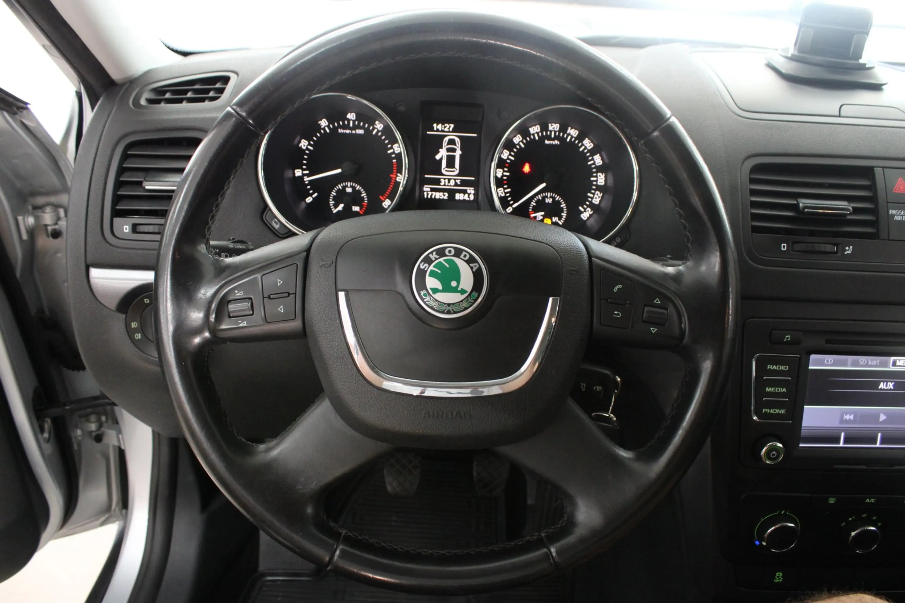 Skoda Yeti 1.2 TSI Sprint | Airco | Cruise Control | Parkeers — photo 13