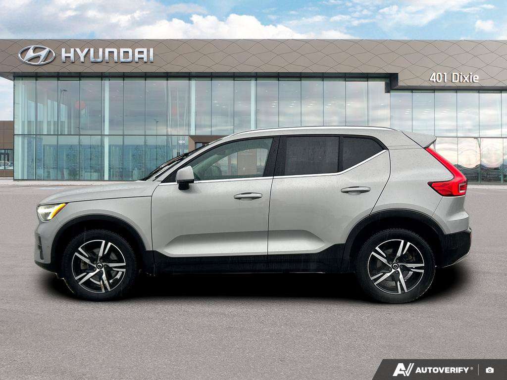 2023 Volvo XC40