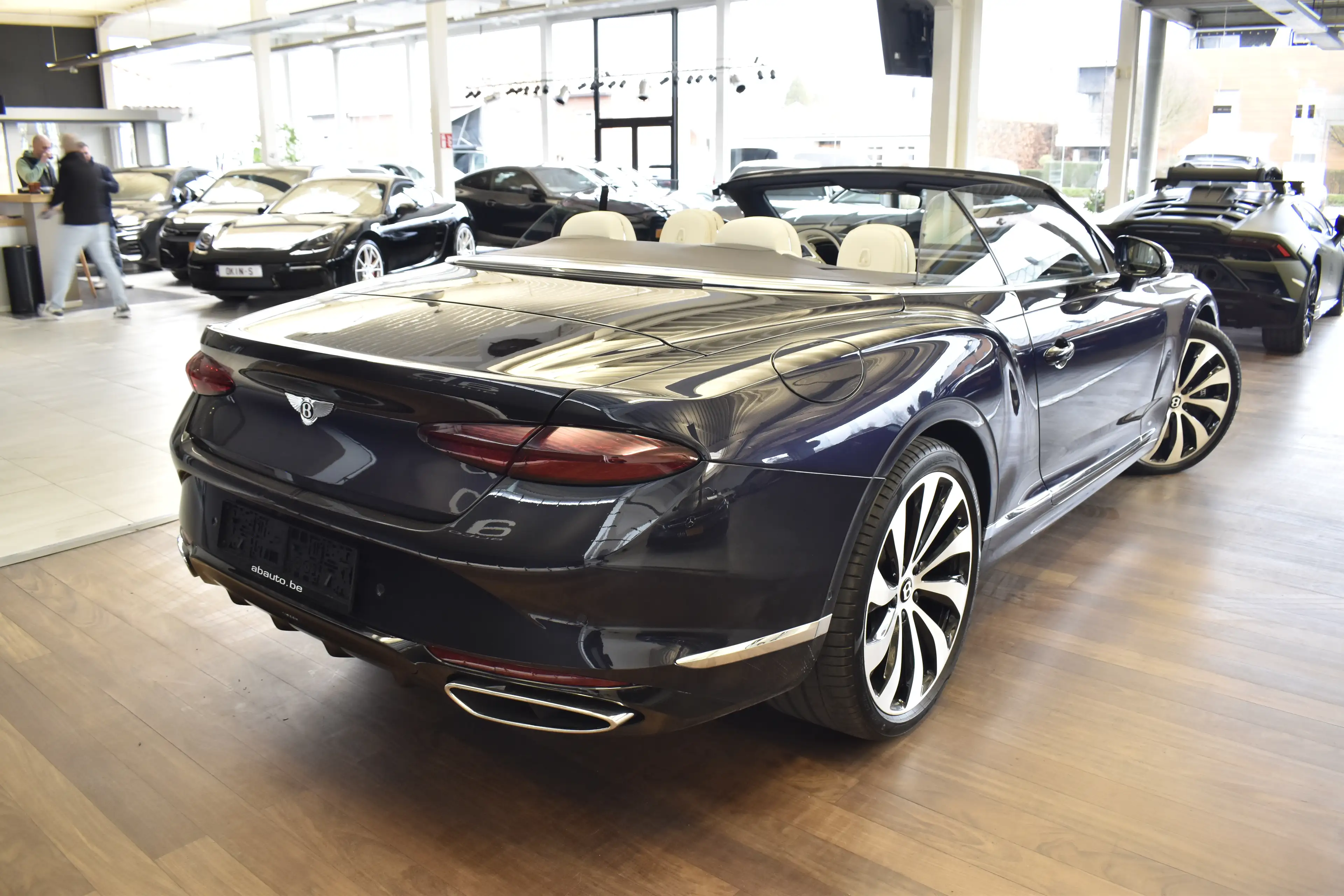 Bentley Continental GTC GTC, V8 HYBRIDE, B&O, LUCHTVERING, KEYLESS, 360° — photo 4