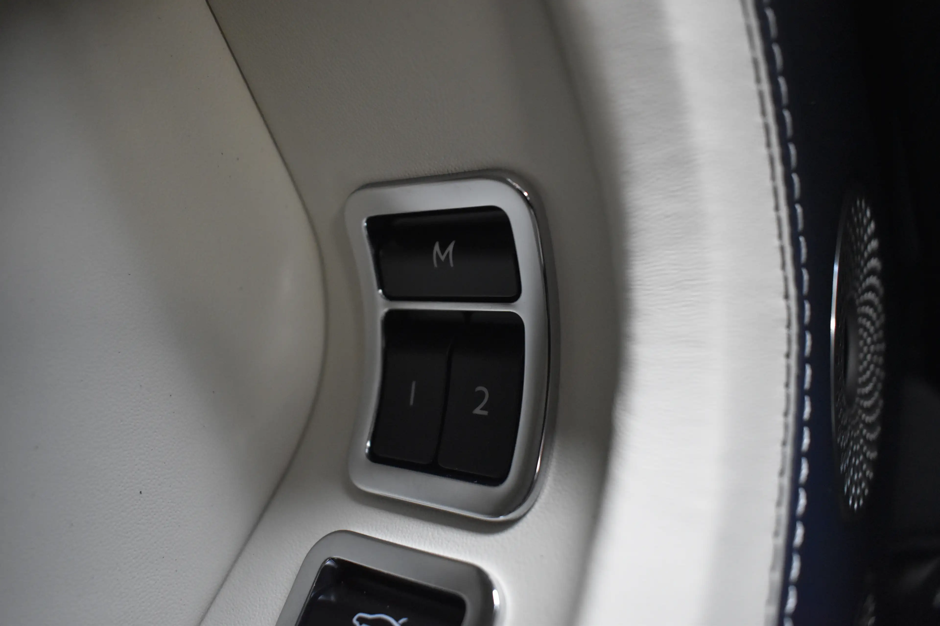 Bentley Continental GTC GTC, V8 HYBRIDE, B&O, LUCHTVERING, KEYLESS, 360° — photo 15