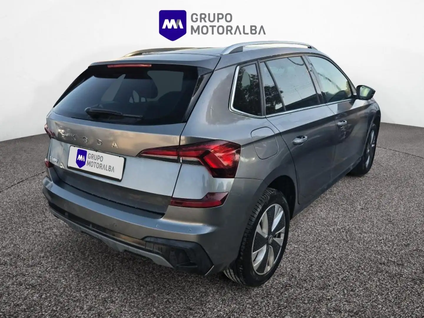 Skoda Kamiq 1.0 TSI Selection DSG7 85kW Gris - 2