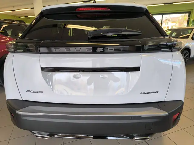 Peugeot 2008 view 8