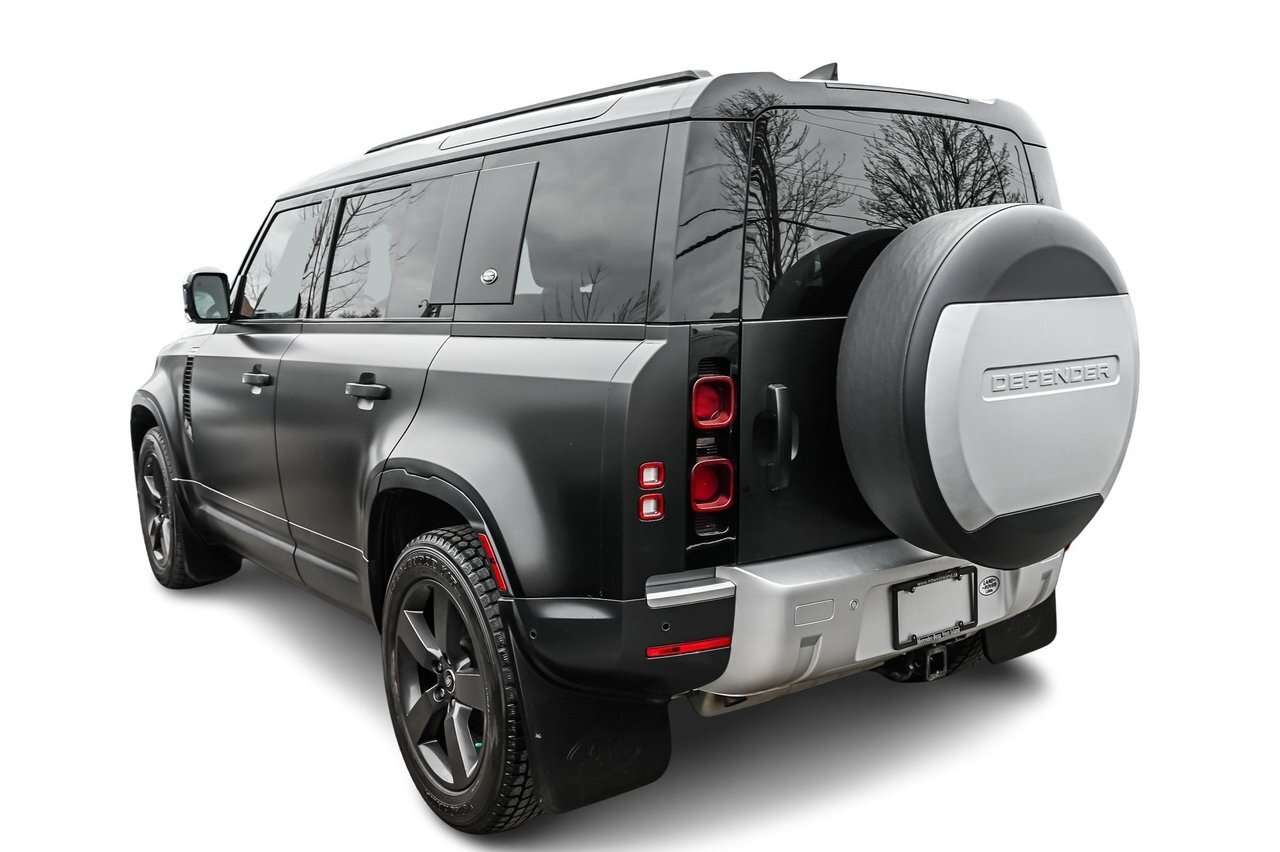 2023 Land Rover Defender 110 P300 S alt 4