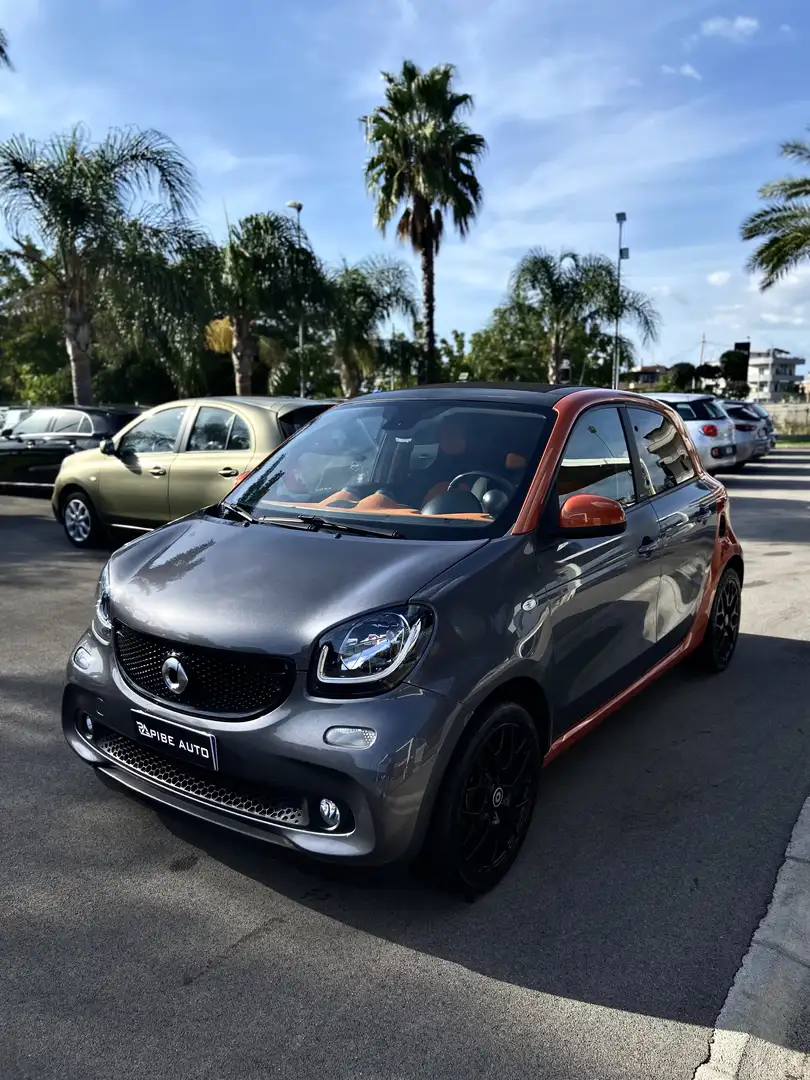 smart forFour 0.9 t Passion 90cv Grigio - 1