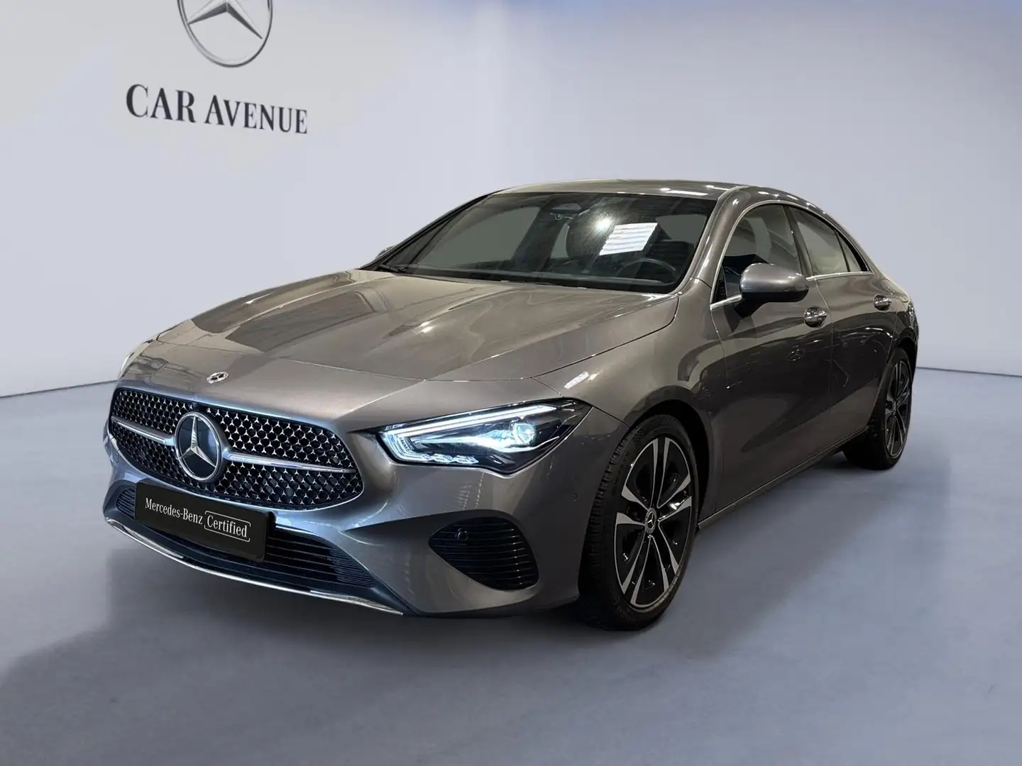 Mercedes-Benz CLA 180 d Coupé Grau - 1