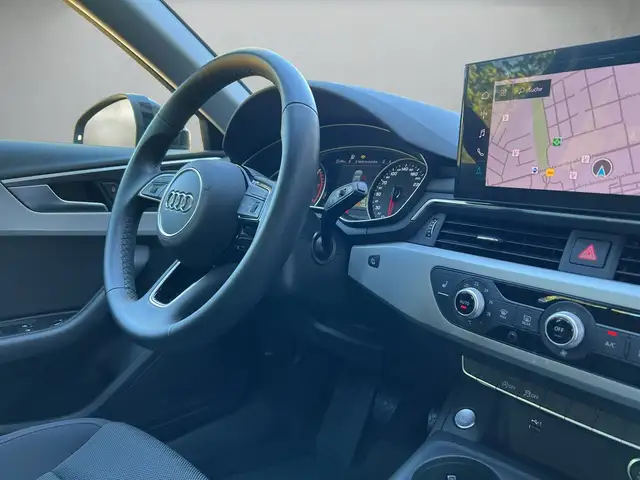 Audi A4 view 7