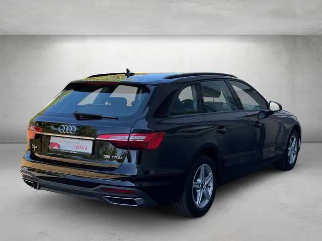Audi A4 view 3