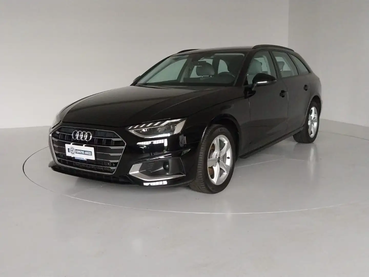 Audi A4 Avant 35 TDI163 CV MHEV S tronic Bus. MATRIX TELEC Negro - 1