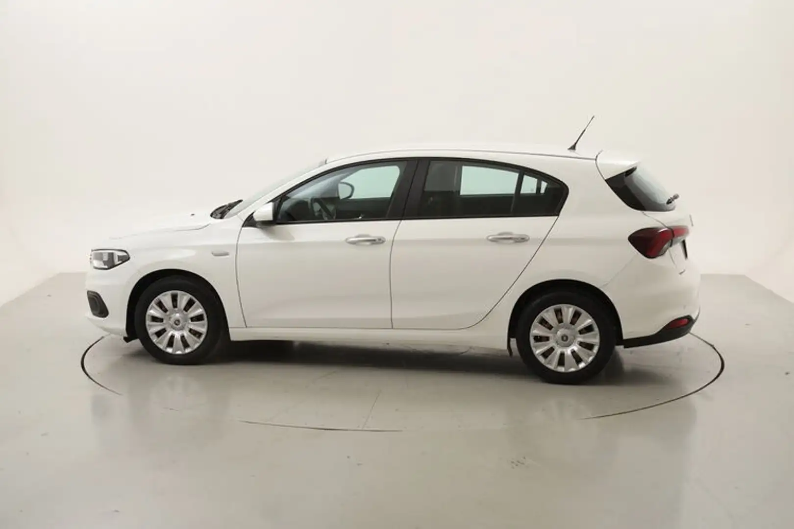 Fiat Tipo Easy 1.6 Diesel 120CV Blanc - 2