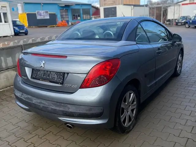 Peugeot 207 view 10