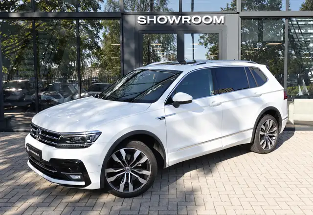 Volkswagen Tiguan Allspace 2.0 TDI 4Motion PANO KEYLESS VOL
