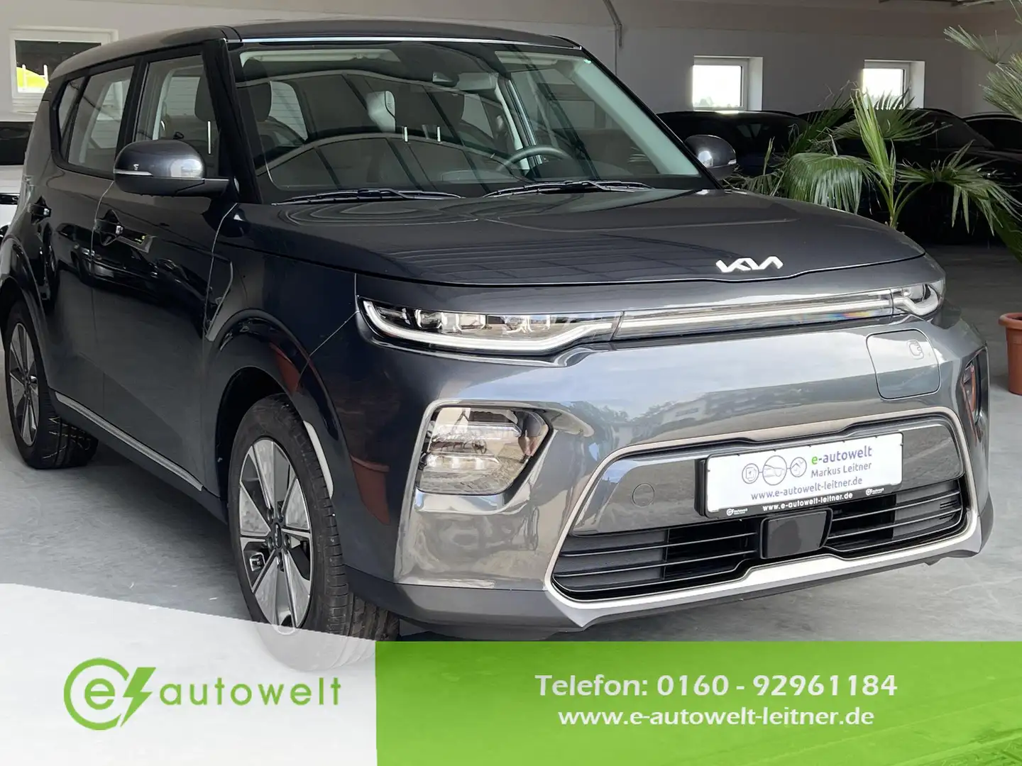 Kia Soul Edition 7 39kWh 3phasig CCS ACC RFK Carplay Šedá - 1
