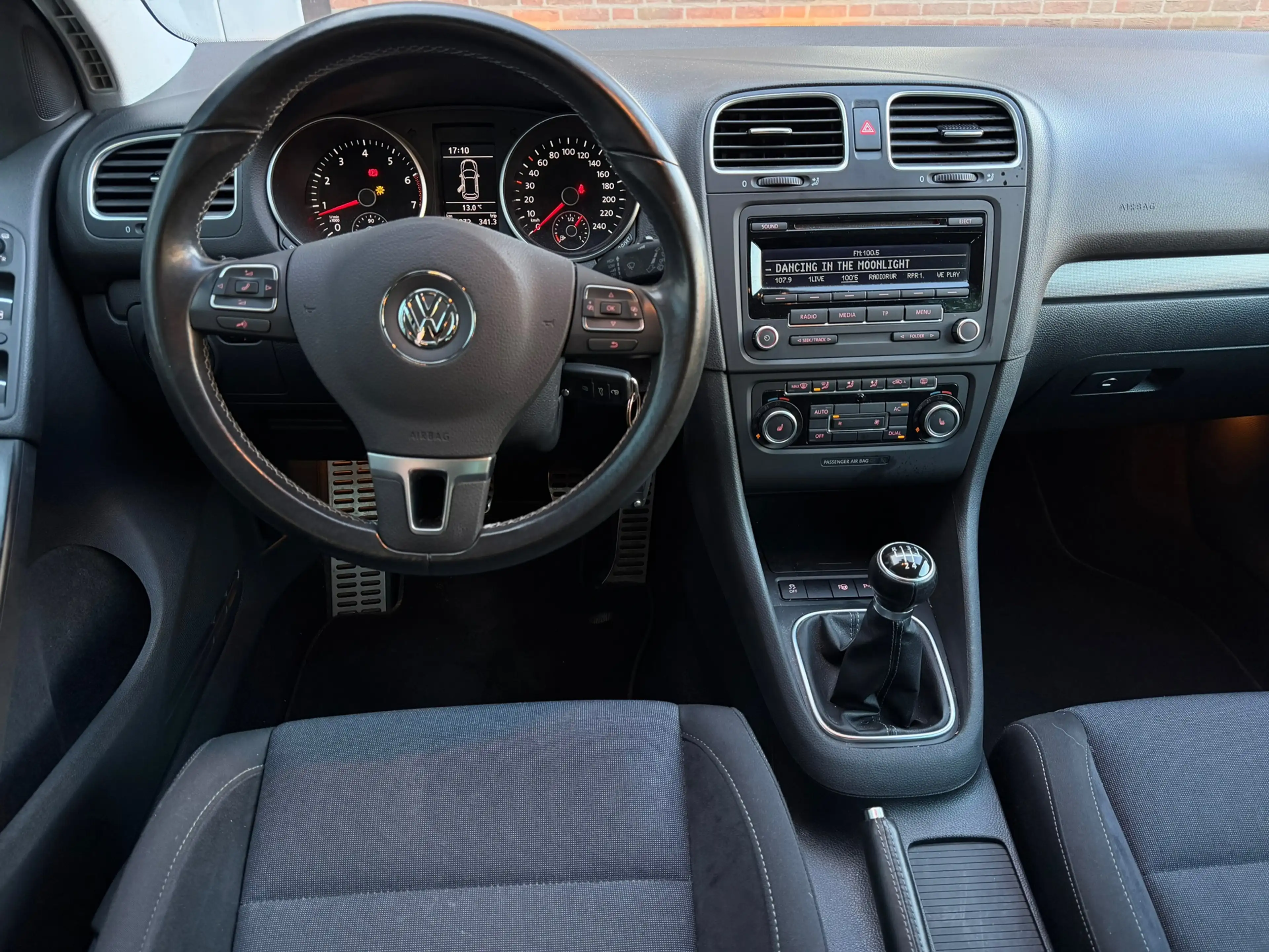 Volkswagen Golf 1.4 Highline Style — photo 12