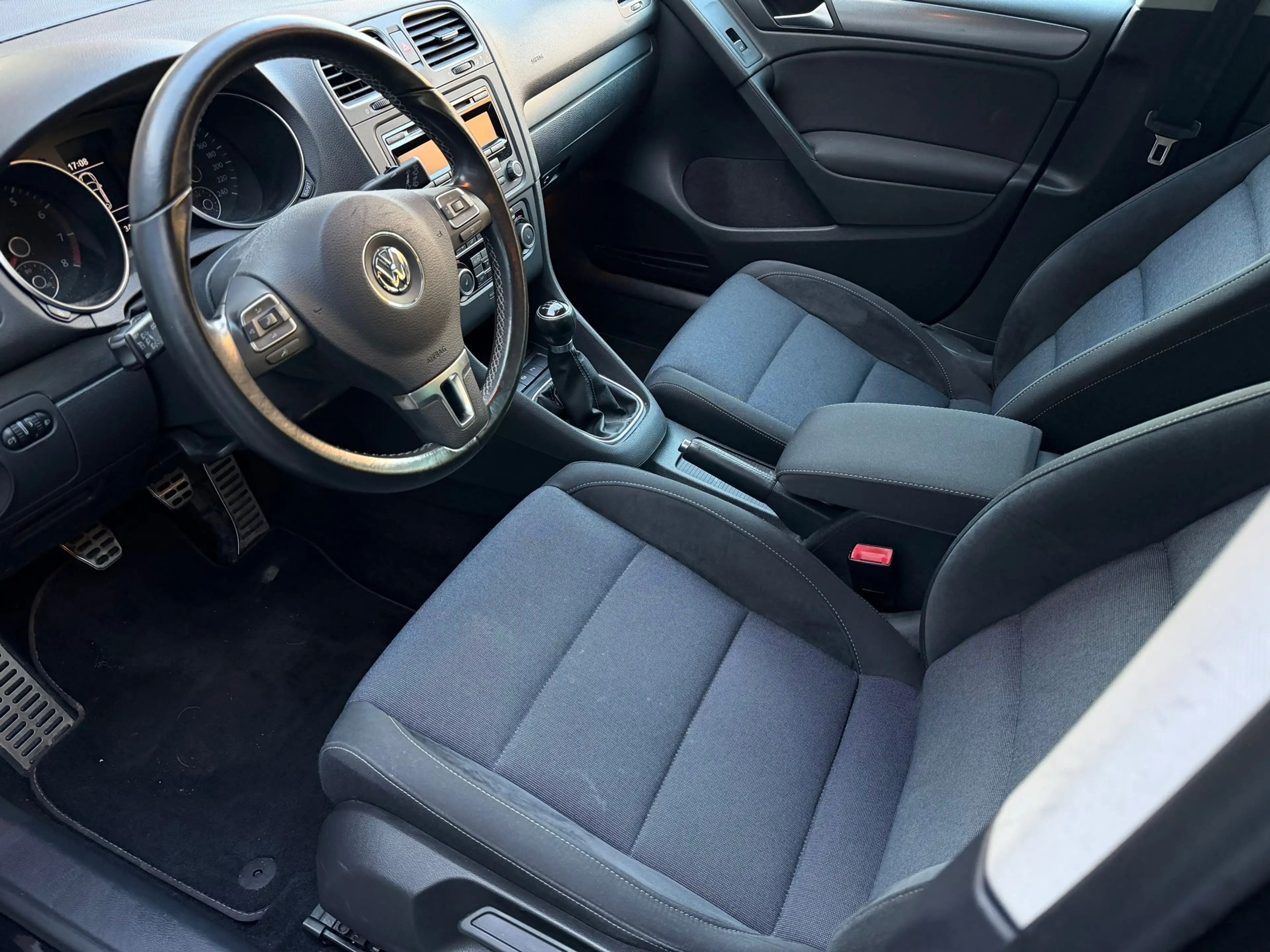 Volkswagen Golf 1.4 Highline Style — photo 8