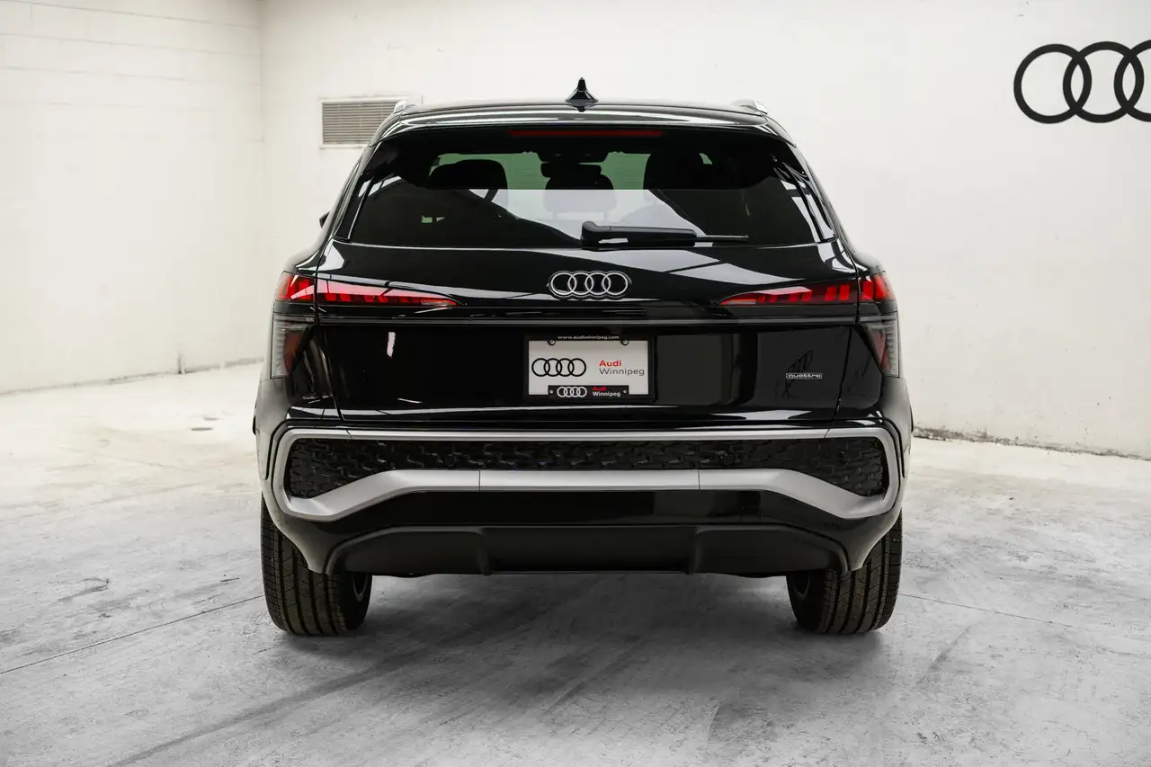 Audi Q3 снимка Audi Q3